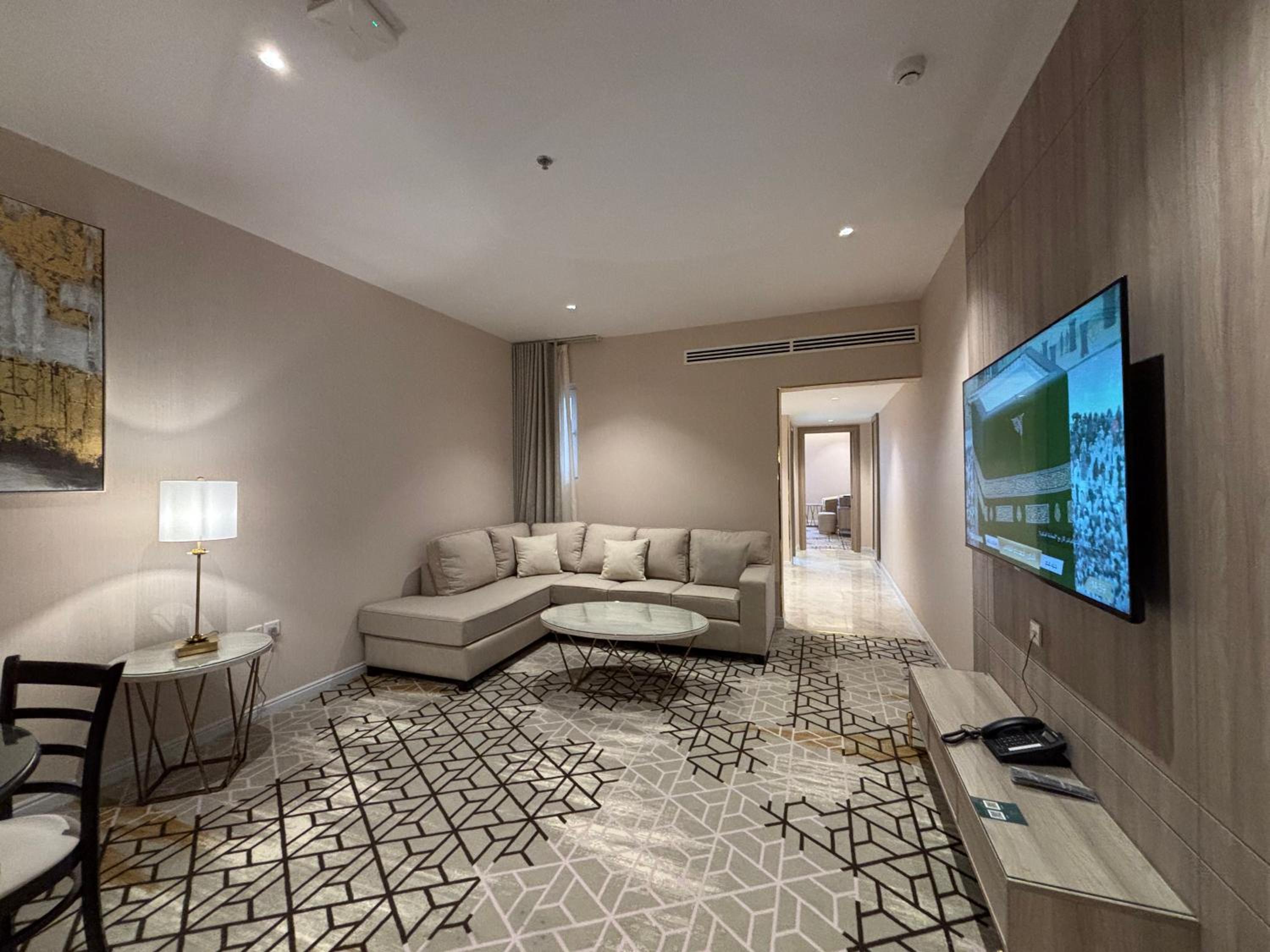 Deluxe Suite