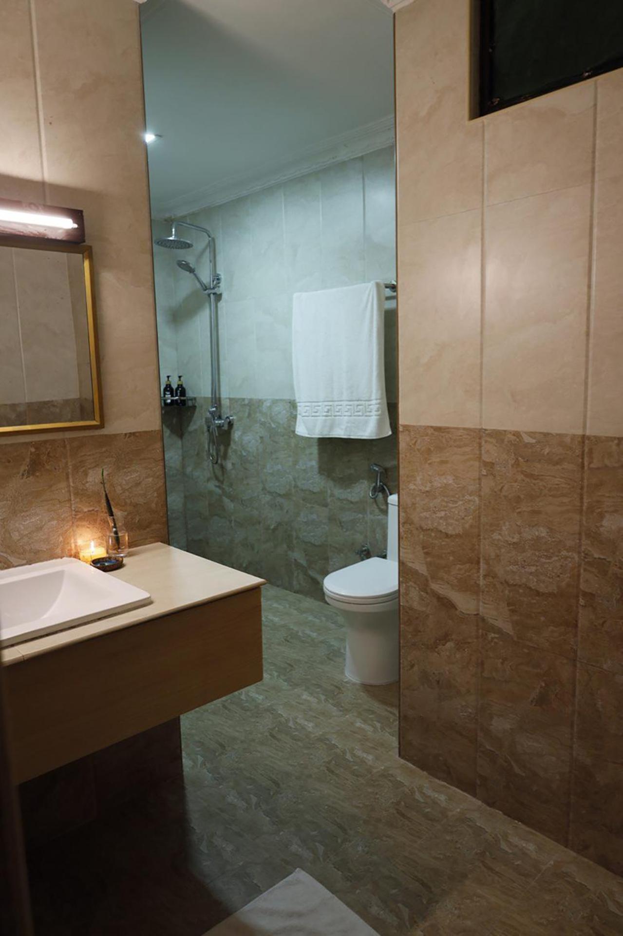 Double Room with Private Bathroom photo 3