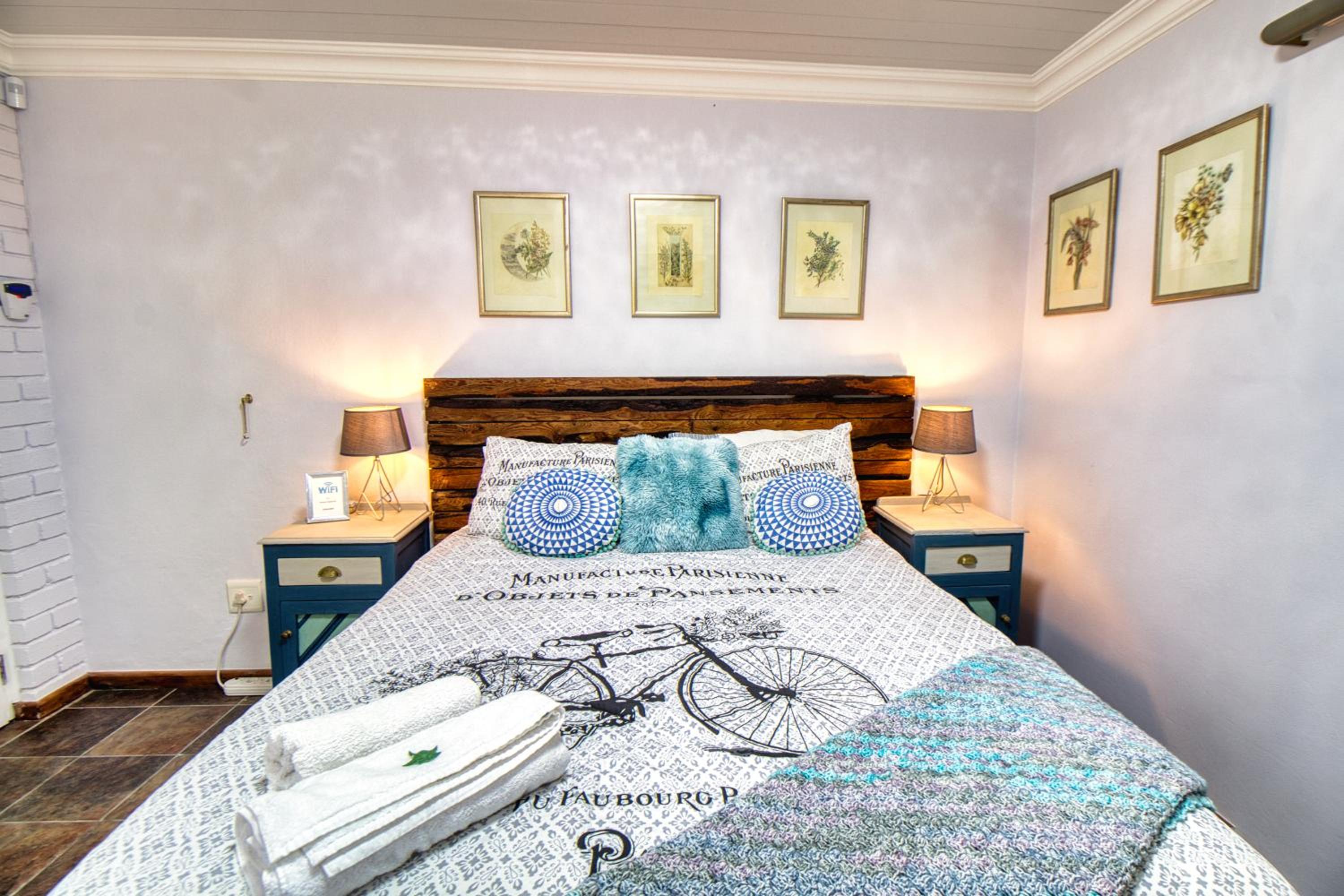 Double Room with Private Bathroom photo 1