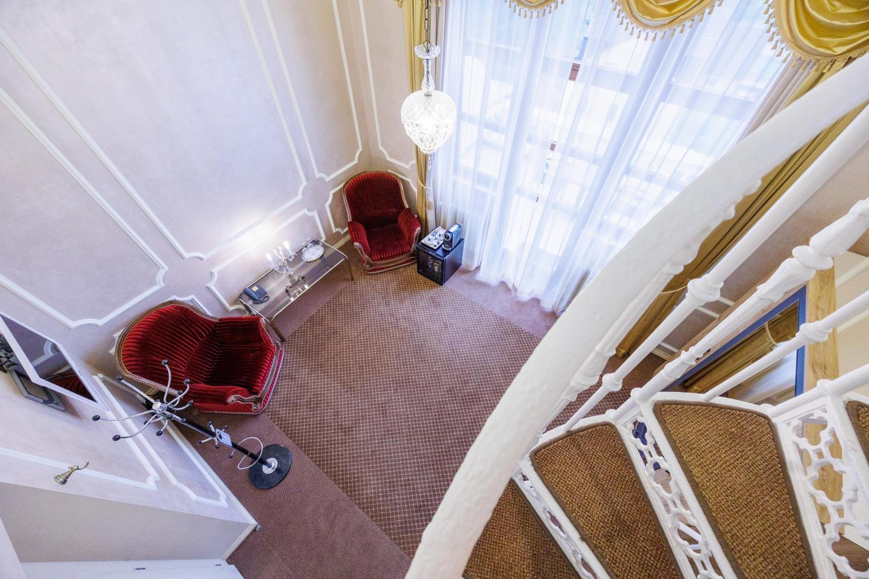 Tower Suite photo 3