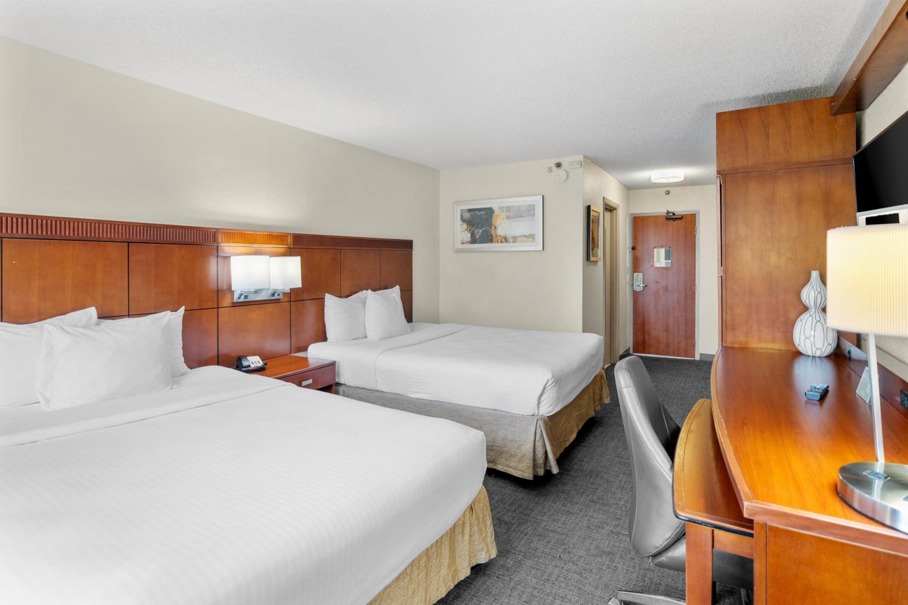 Double Room with Pool View