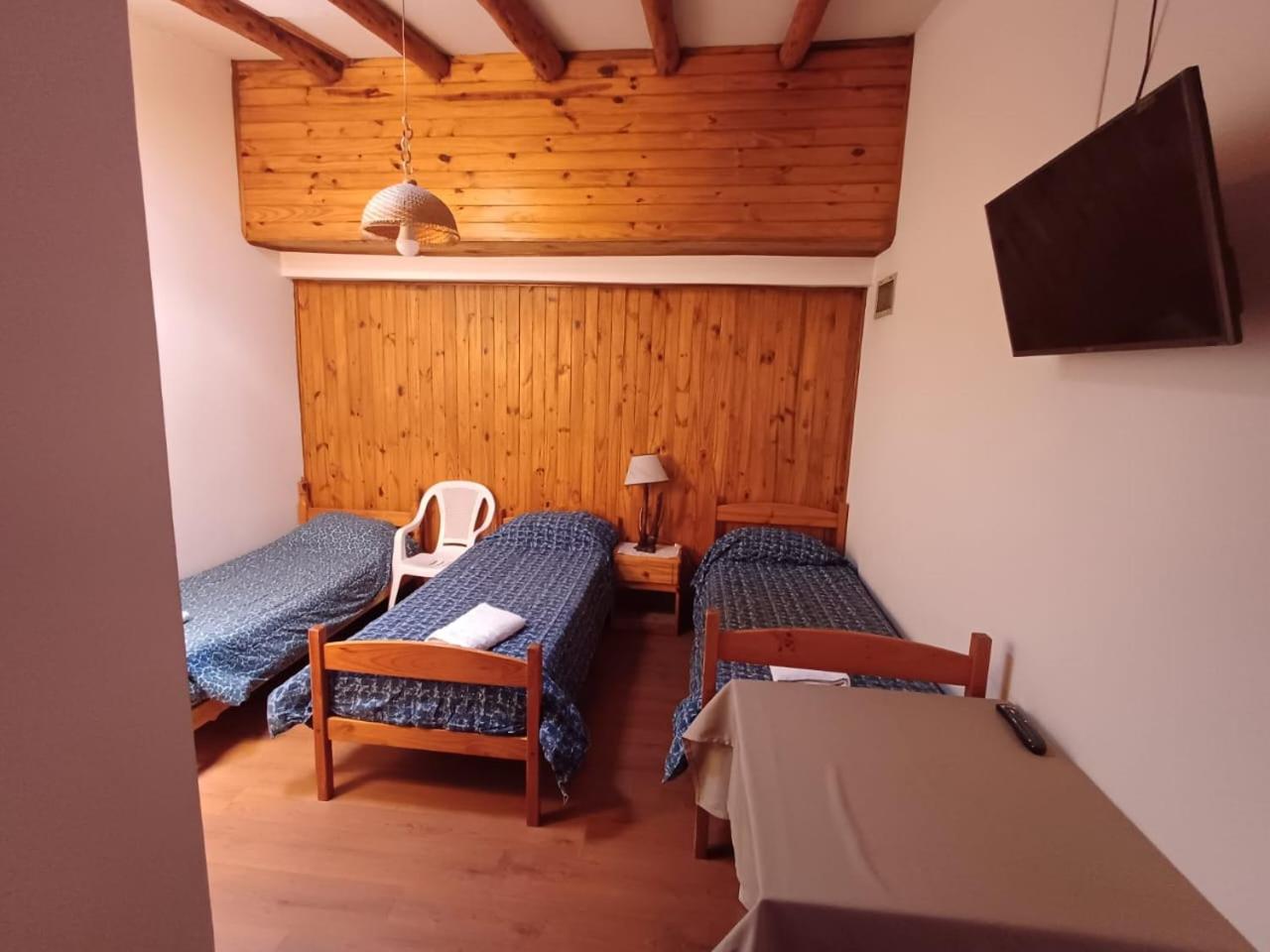 Quadruple Room with Private Bathroom photo 1