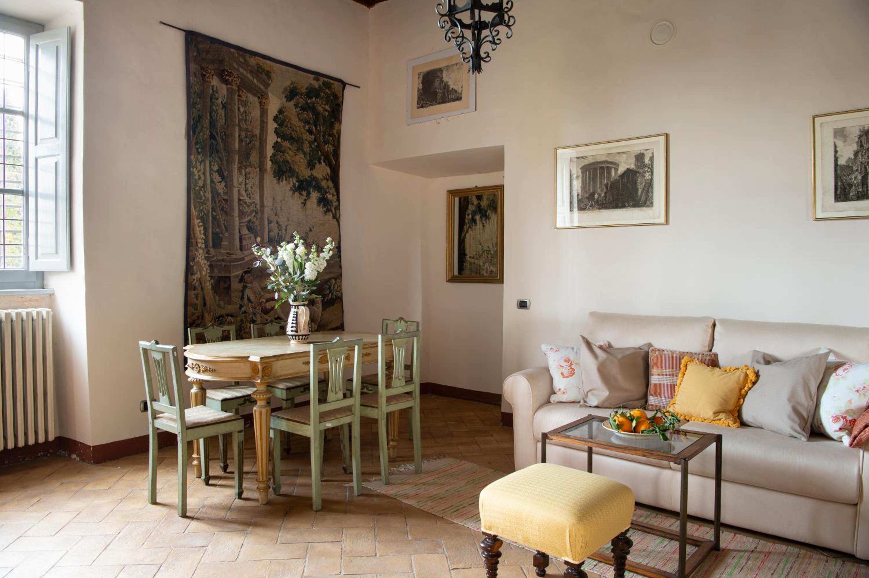 Two-Bedroom Family Apartment - Photo 4