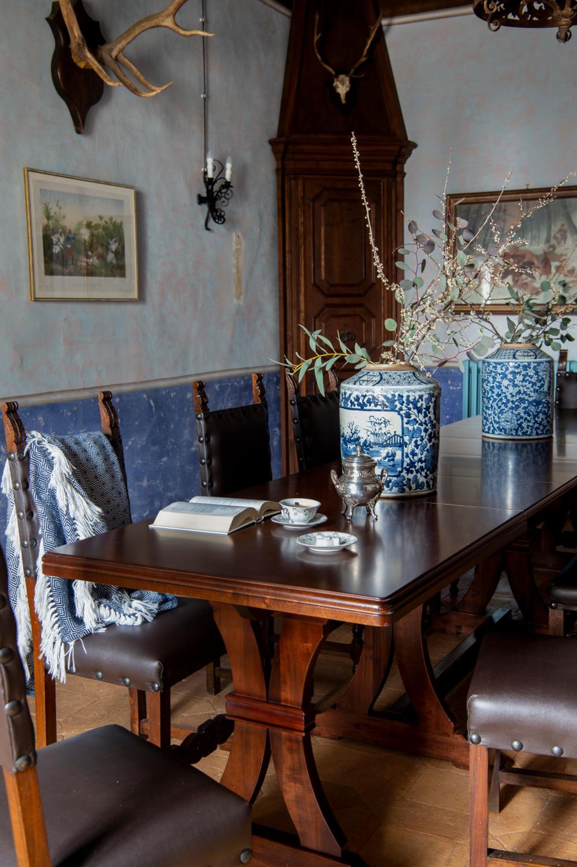 Executive Suite - Photo 52