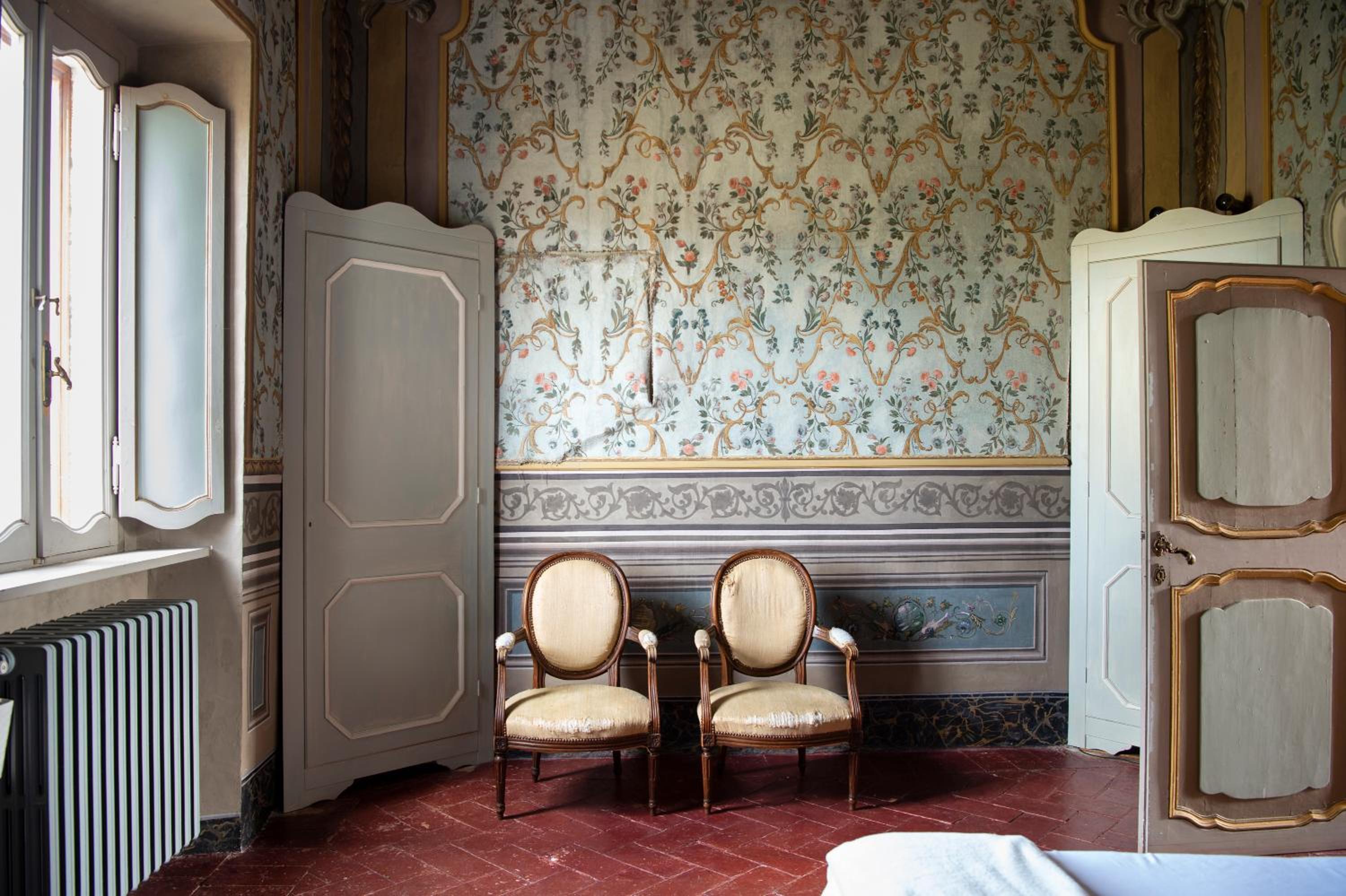 Deluxe King Suite - Photo 5