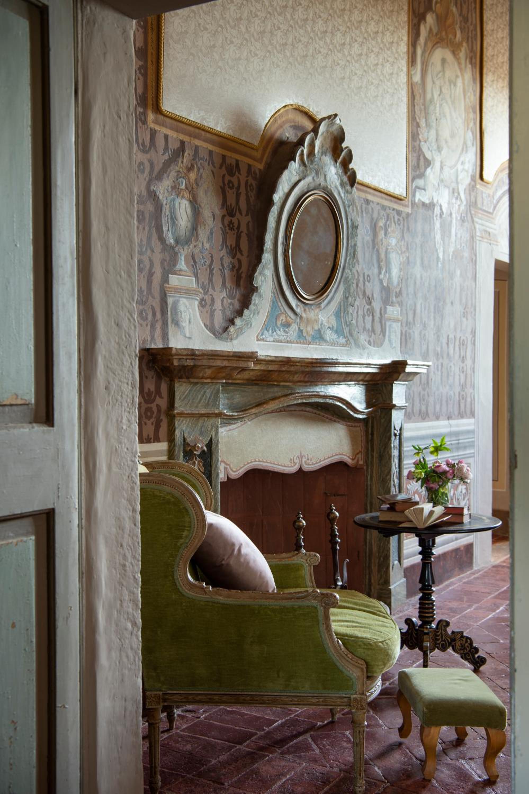 Deluxe Suite - Photo 26