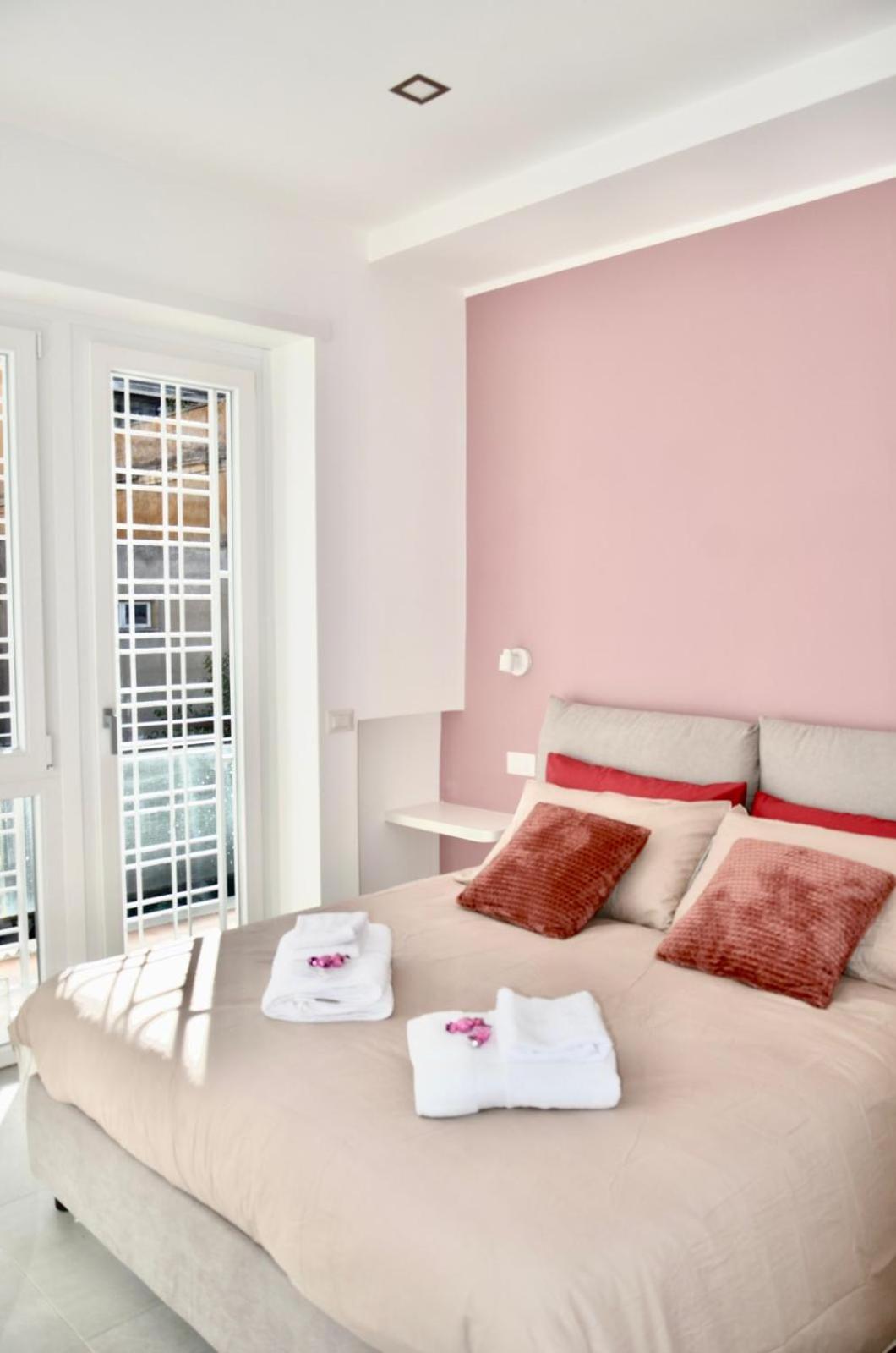 Double Room with Balcony photo 3