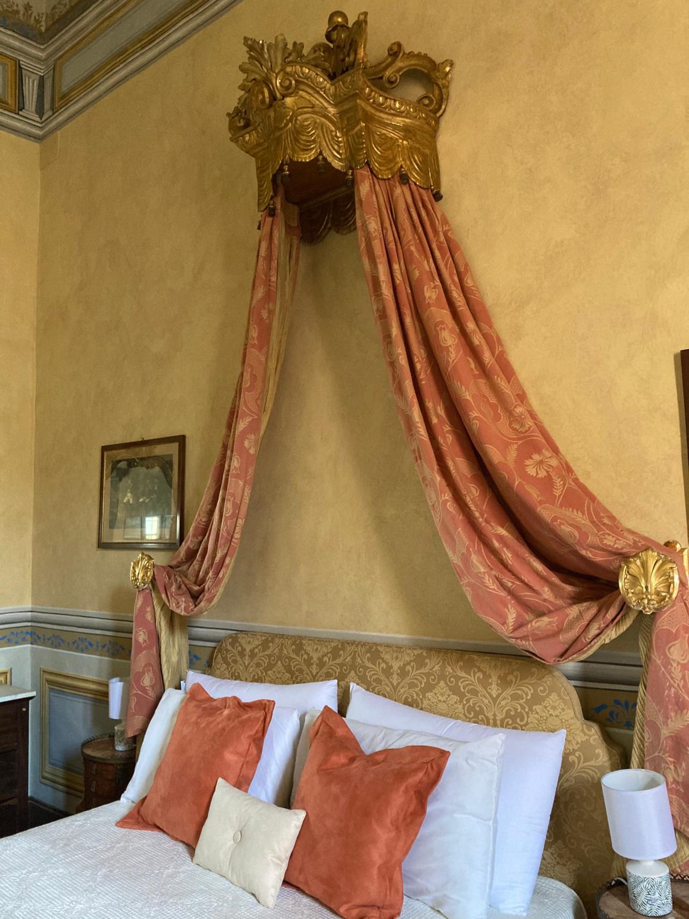 Deluxe Suite - Photo 1