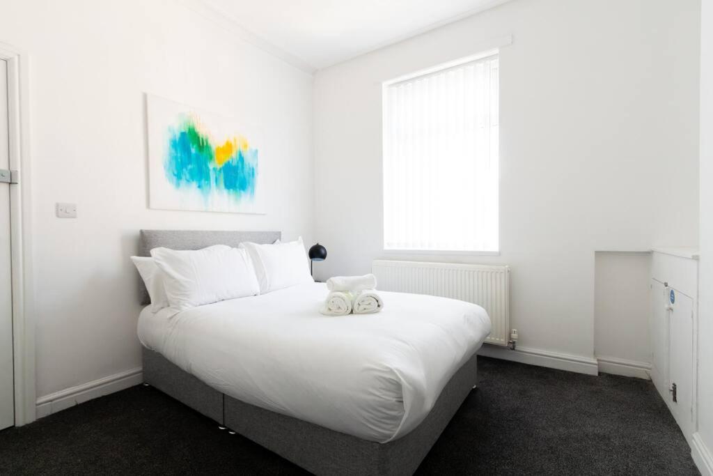 Double Room With Shared Bathroom photo 1