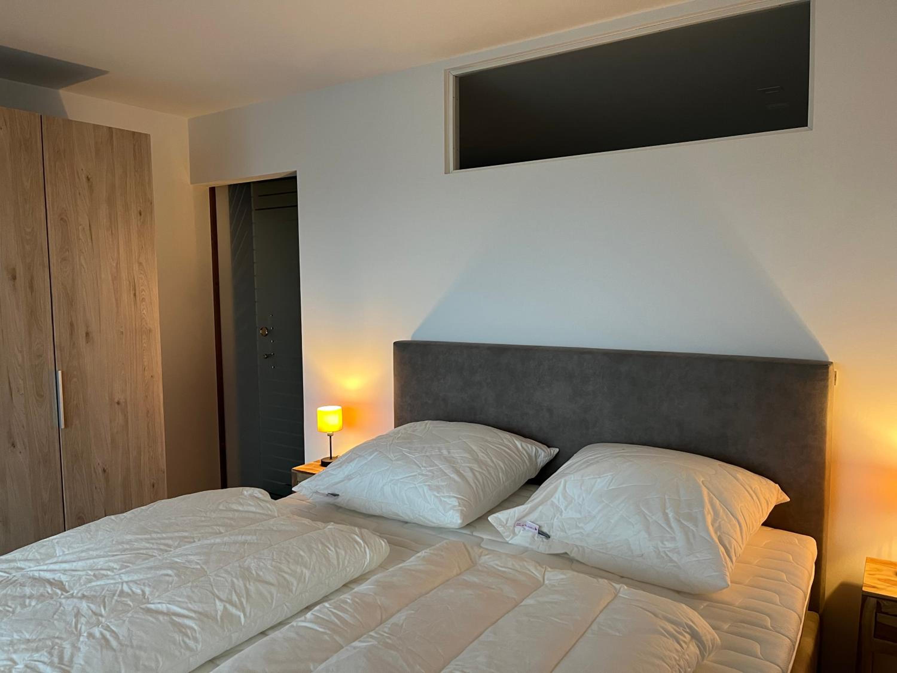 Two-Bedroom Apartment with Lake View photo 1