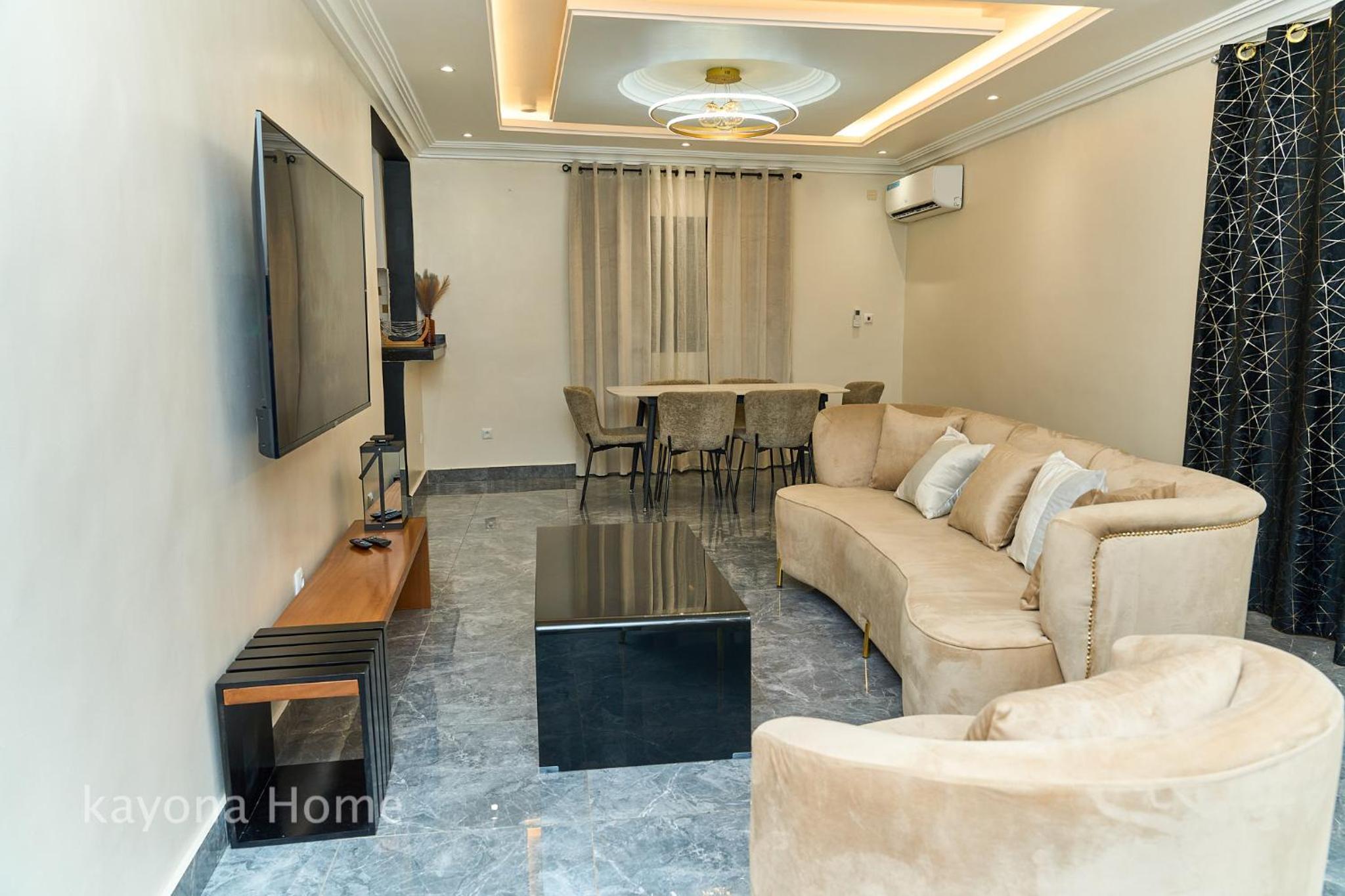 Two-Bedroom Deluxe Apartment with Balcony photo 1