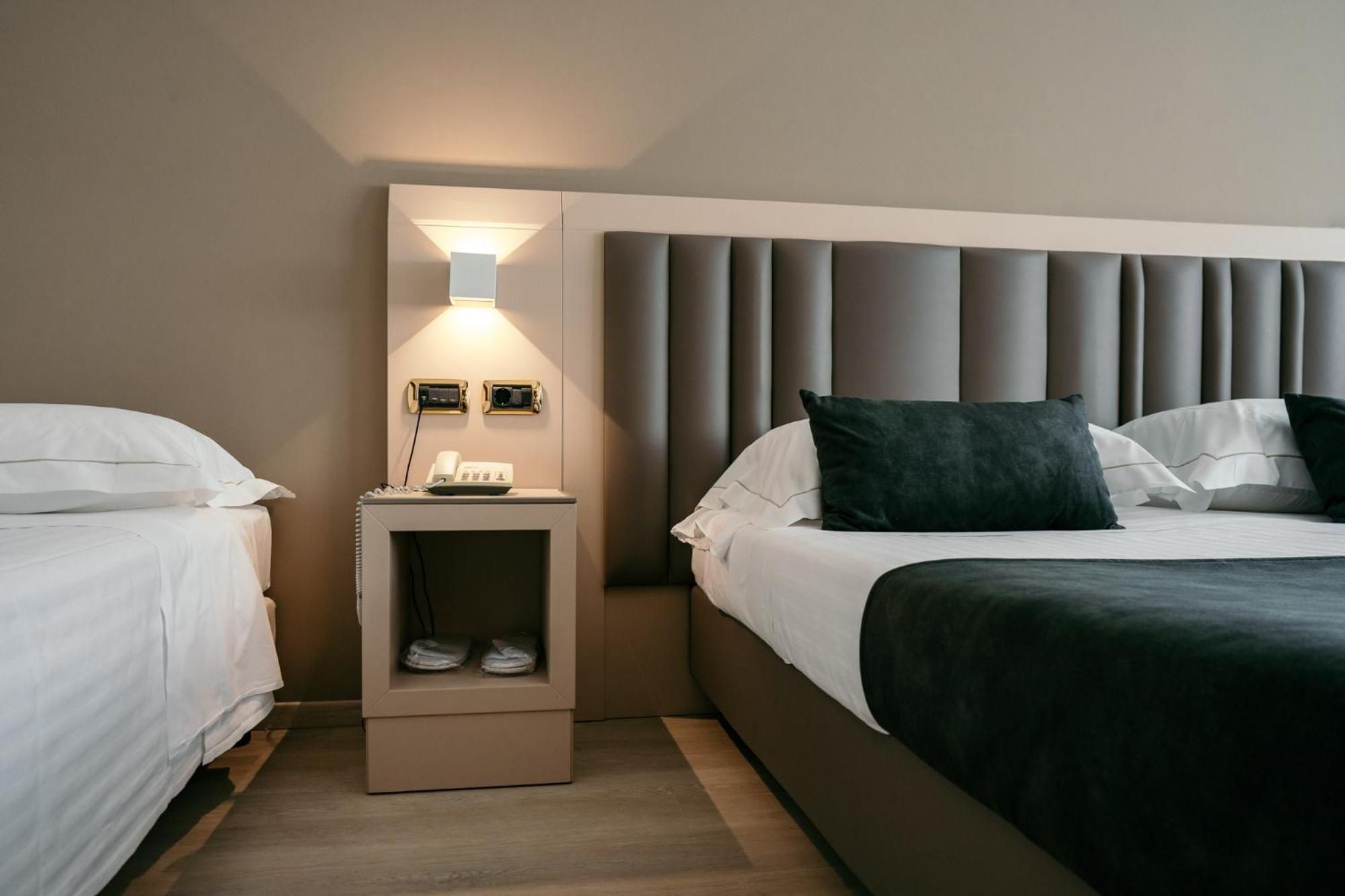 Standard Triple Room - Photo 1