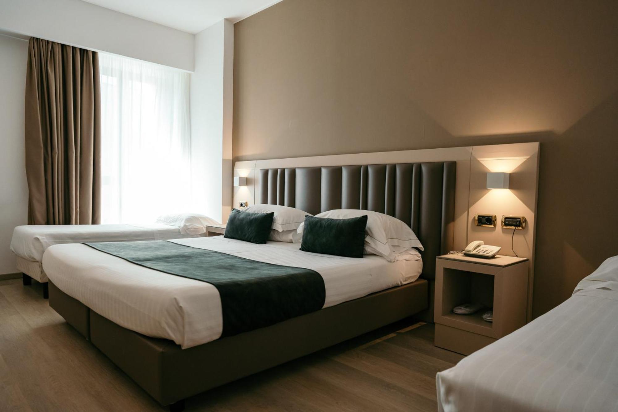 Standard Quadruple Room - Photo 1