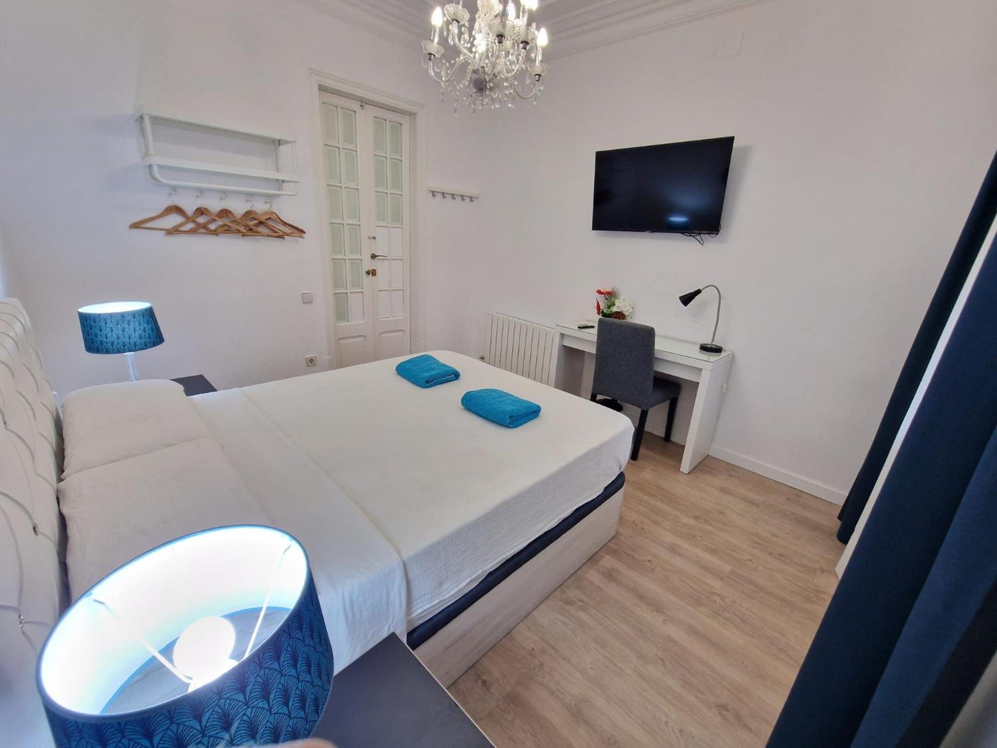 Habitación doble con baño compartido
