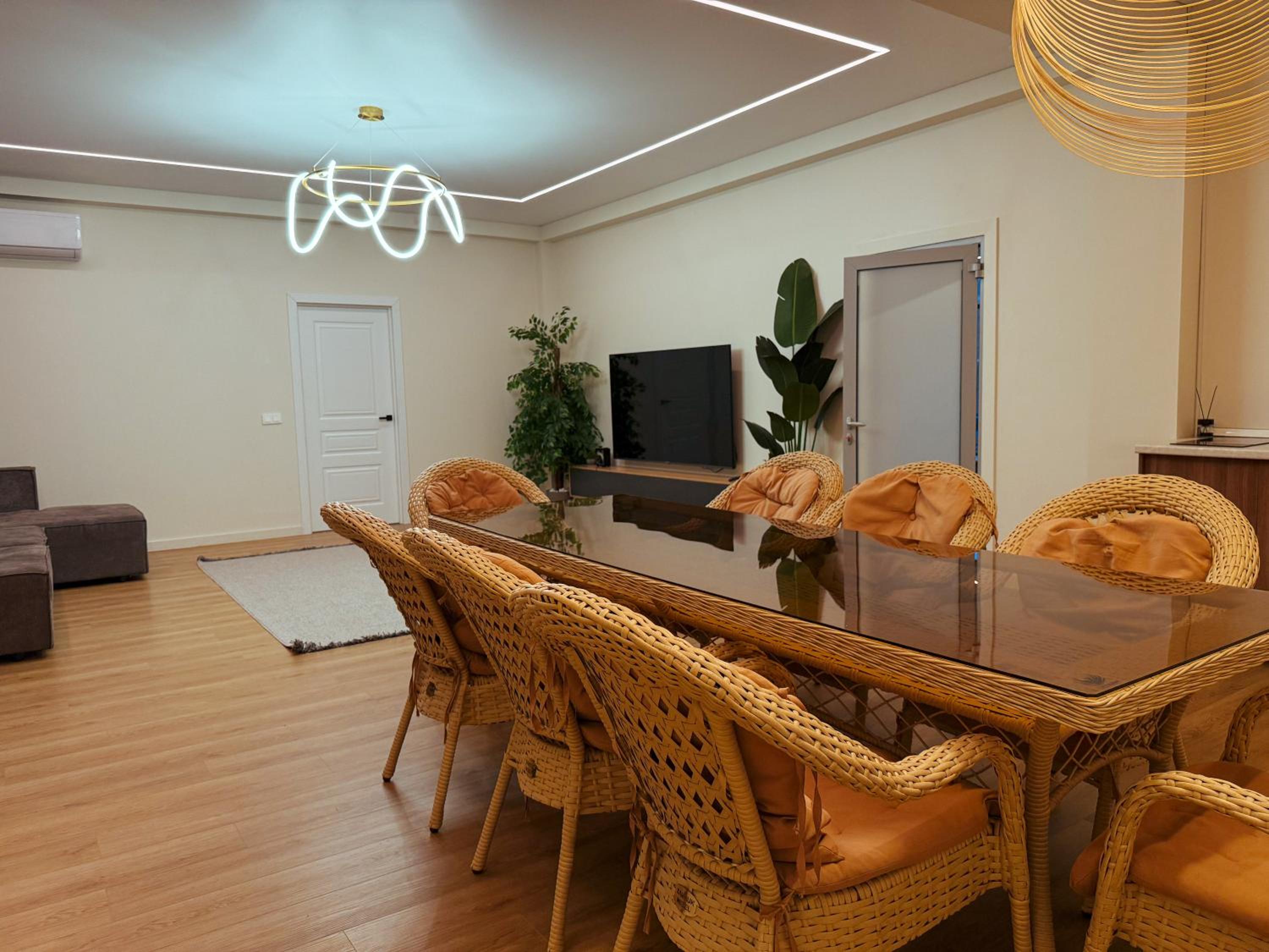 Three-Bedroom Vacation Home  photo 3