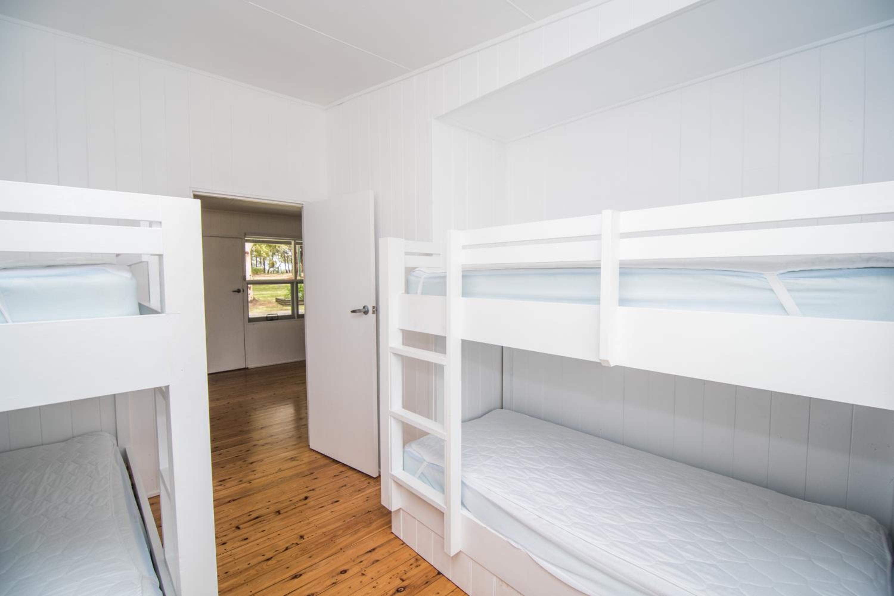 Two-Bedroom Cabin  photo 3