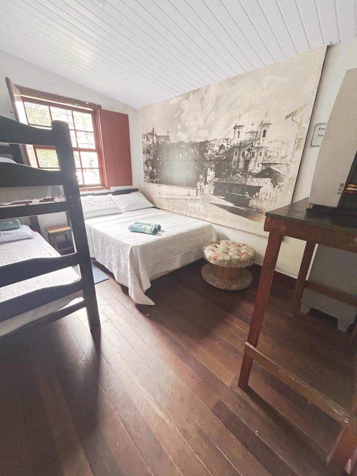 Family Room - Photo 4