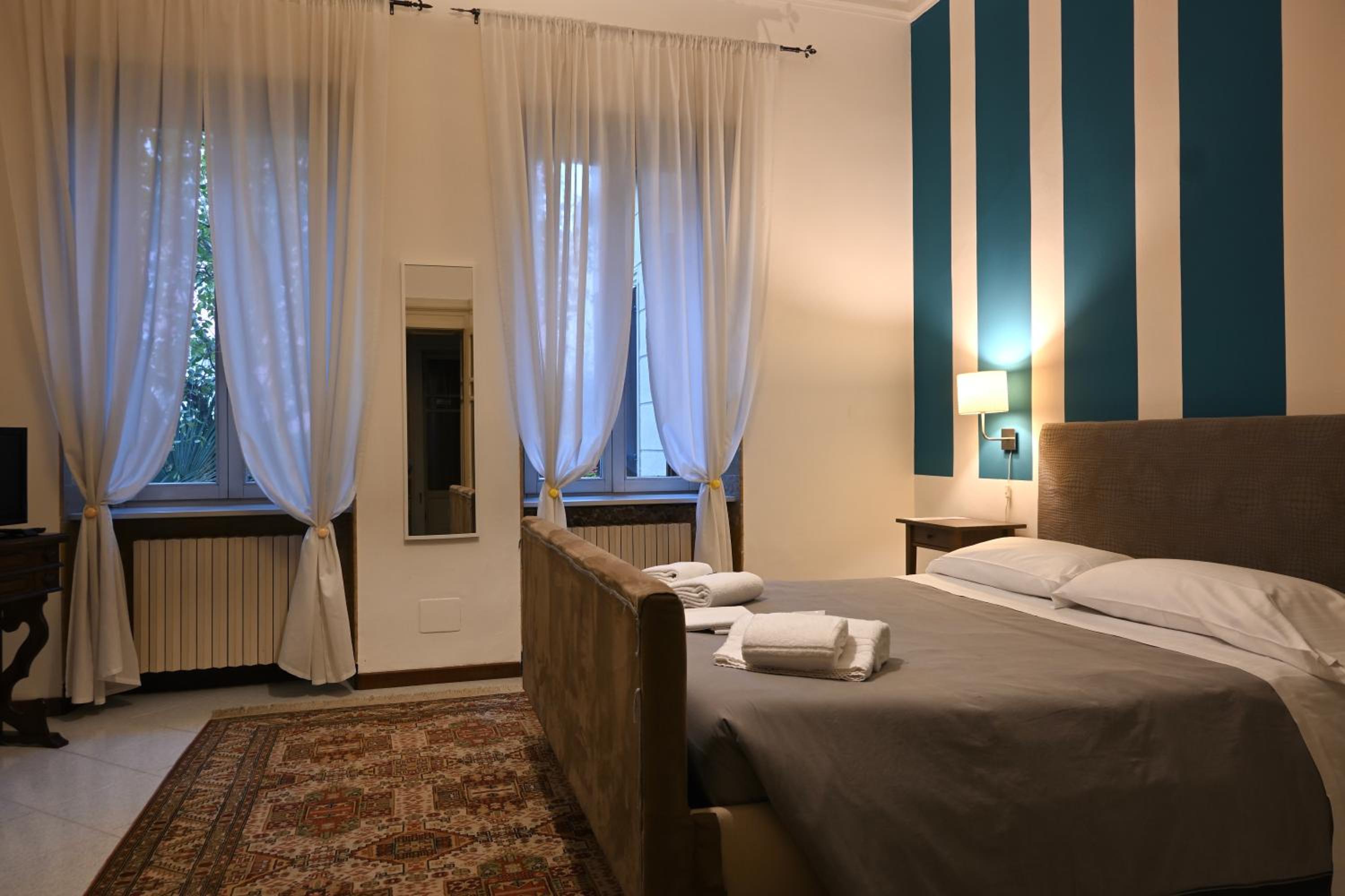 Double Room with Private External Bathroom