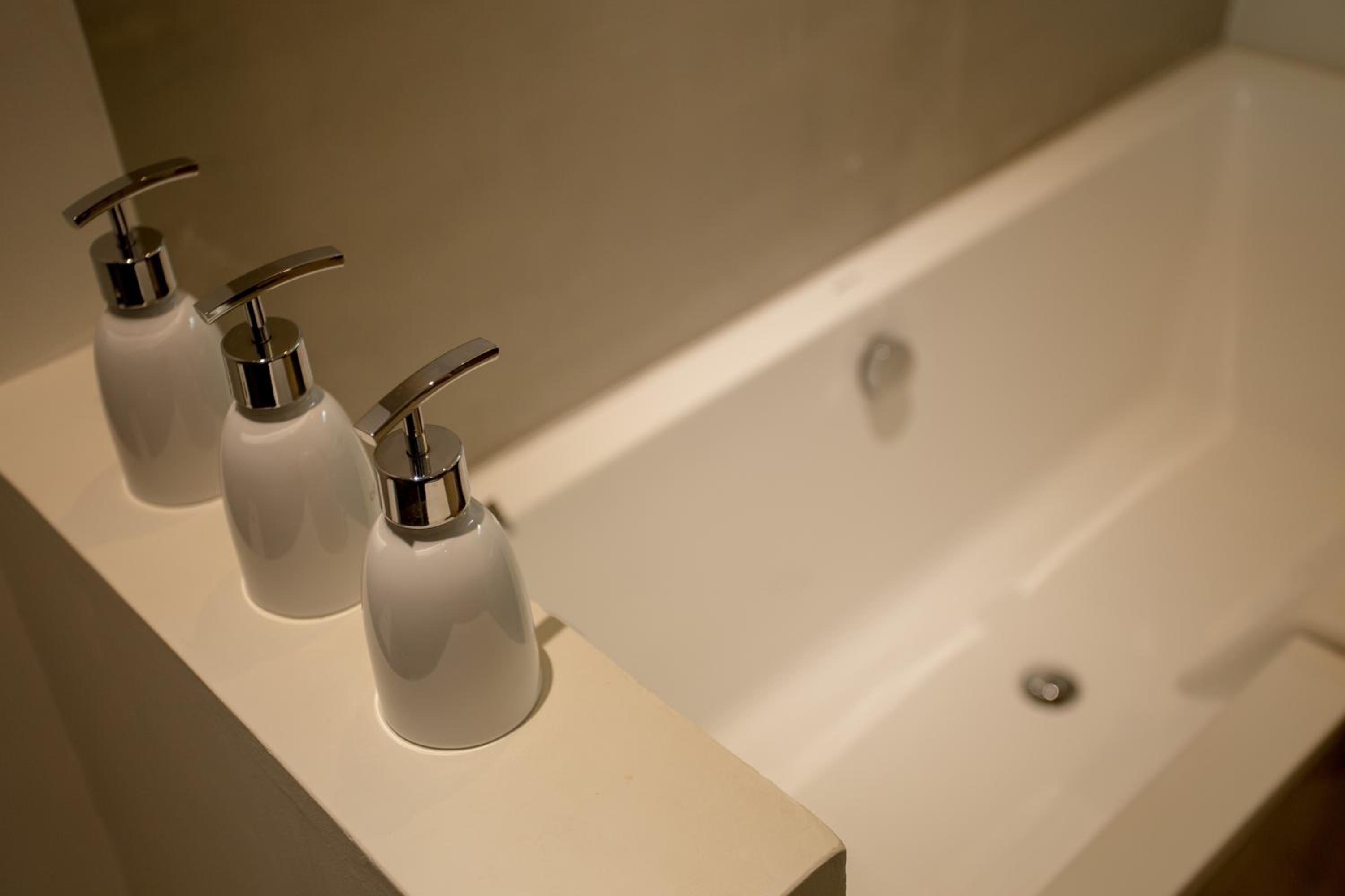 Sarus Crane Suite - Photo 1