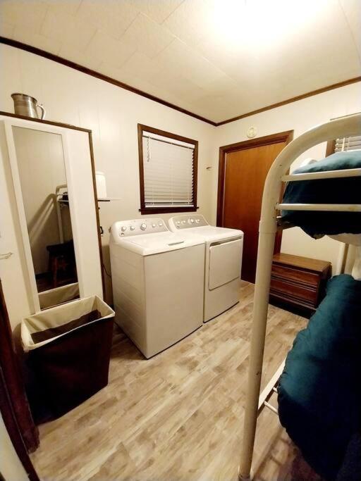 Four-Bedroom House photo 2