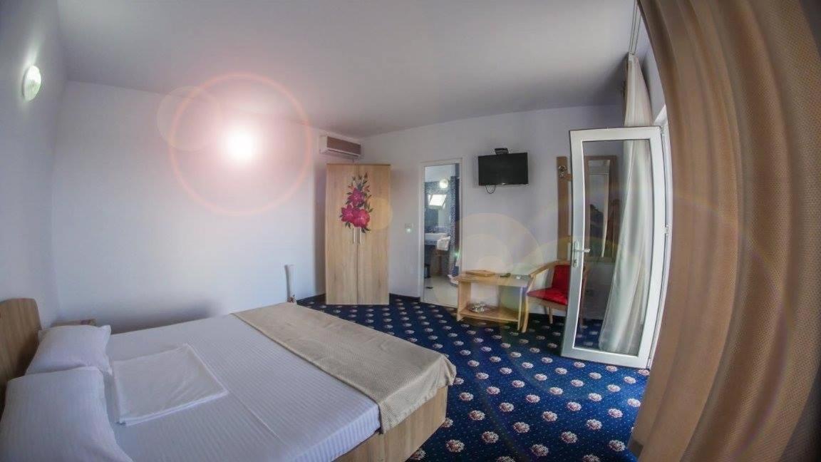 Double Room with Terrace photo 3
