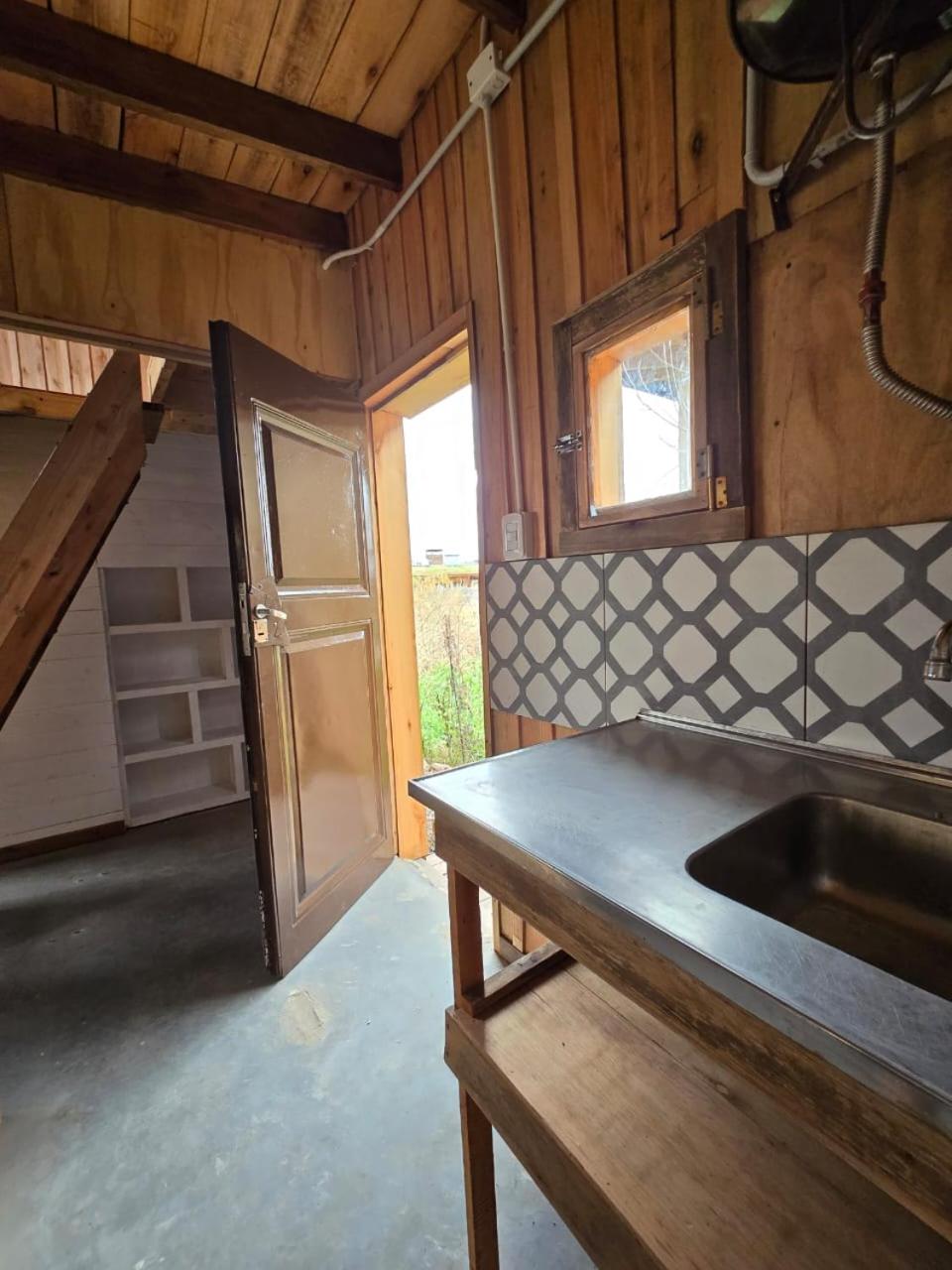 One-Bedroom House photo 2