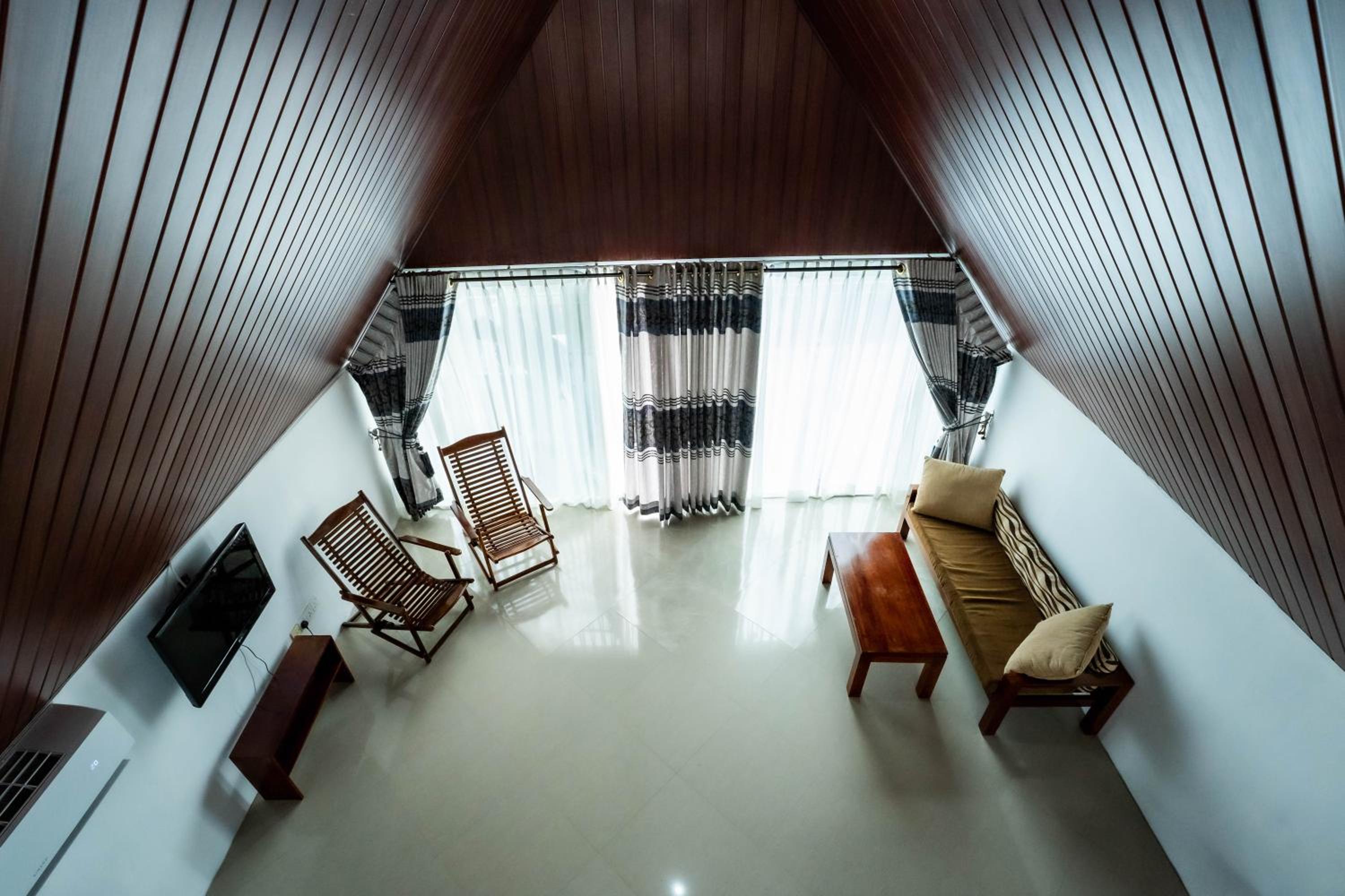 Family Room photo 1