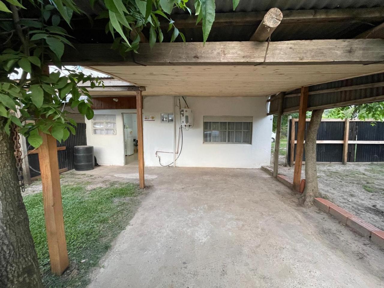 One-Bedroom House photo 3