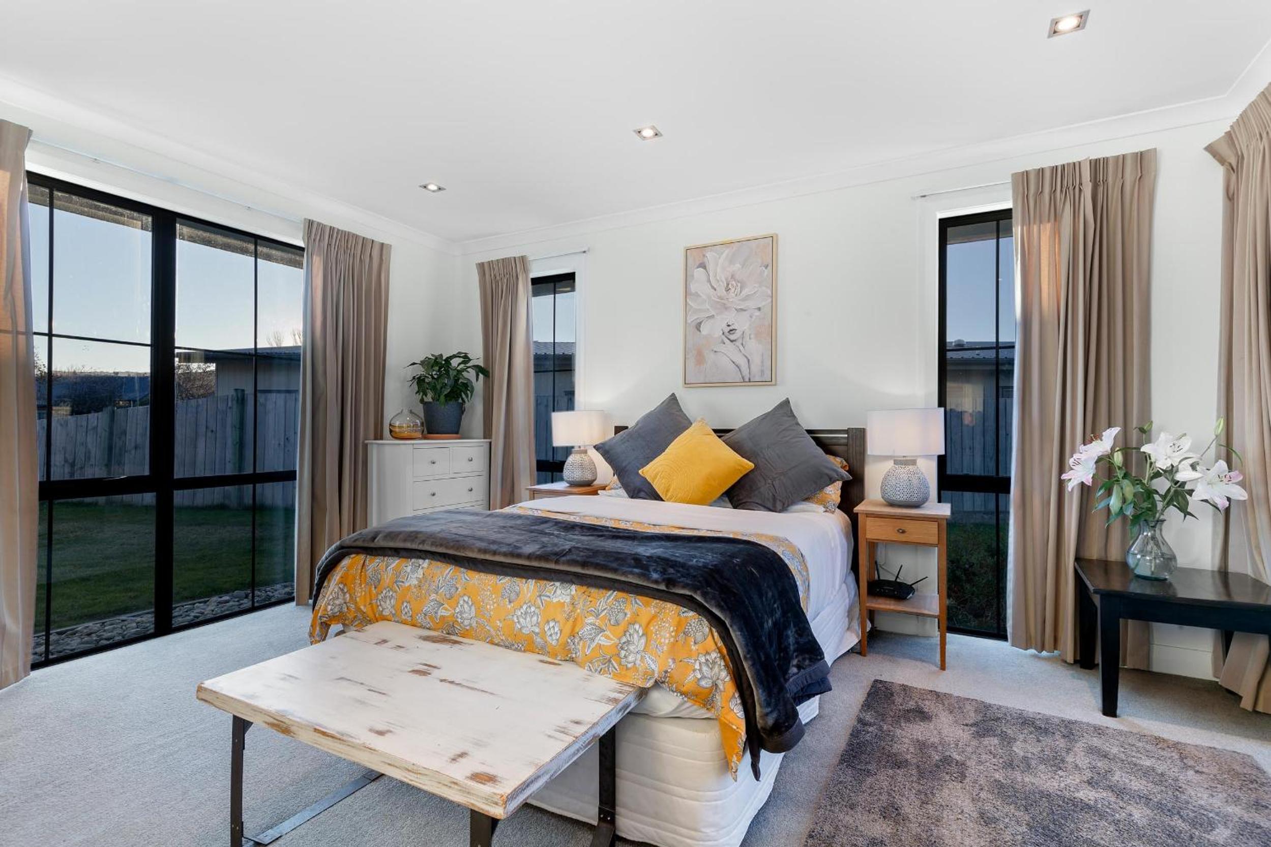 Four-Bedroom House photo 1
