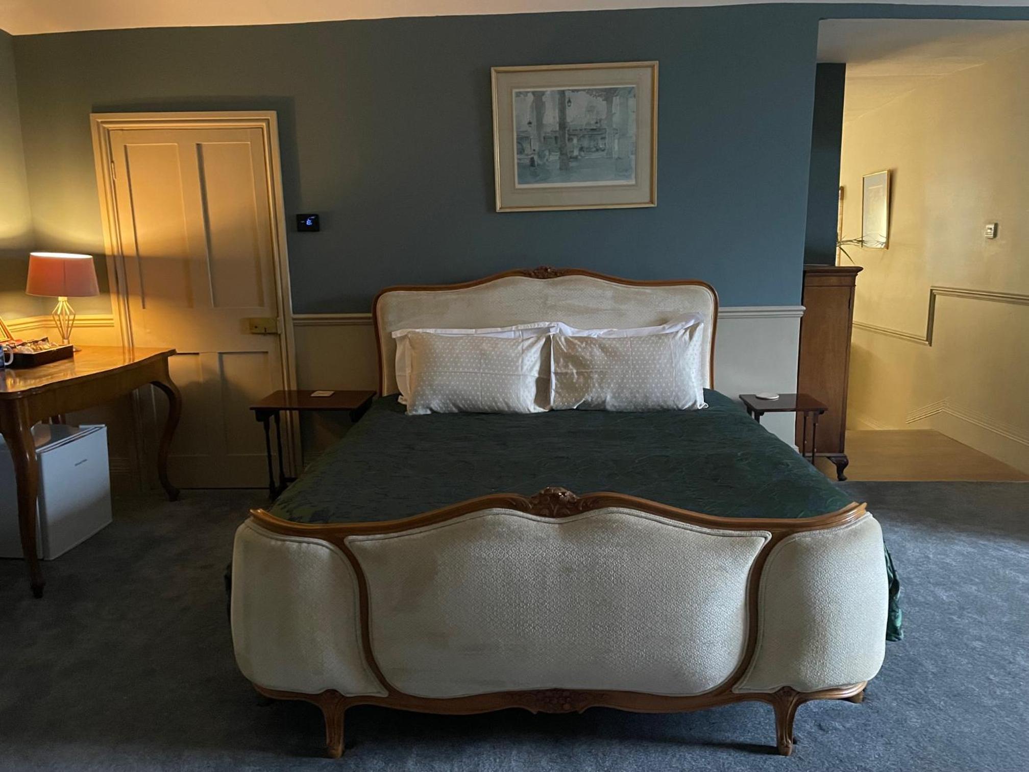 Deluxe Family Suite