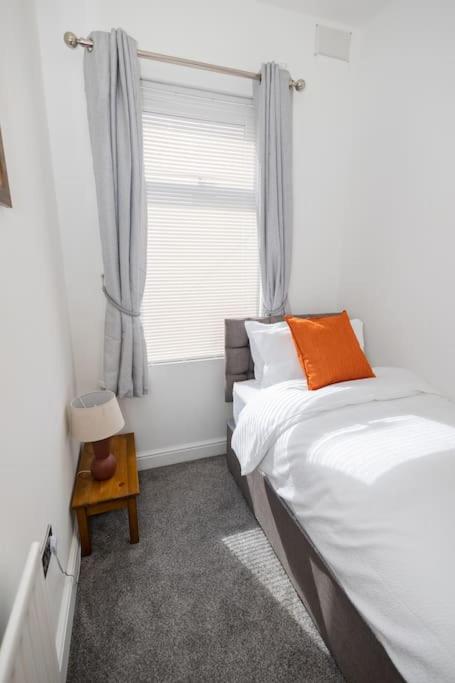 Three-Bedroom House photo 1