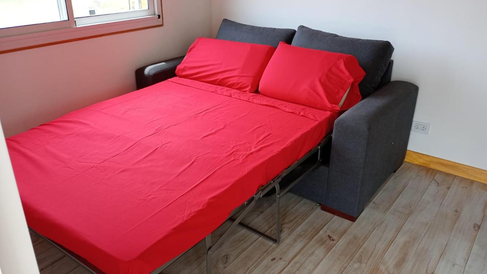 One-Bedroom House photo 1