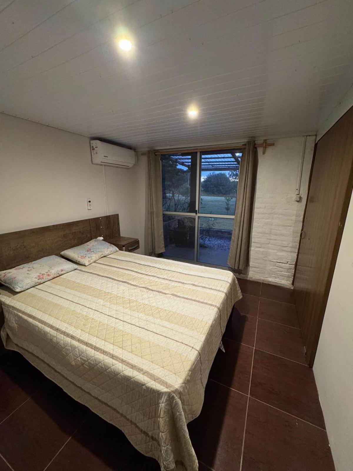 One-Bedroom House photo 1