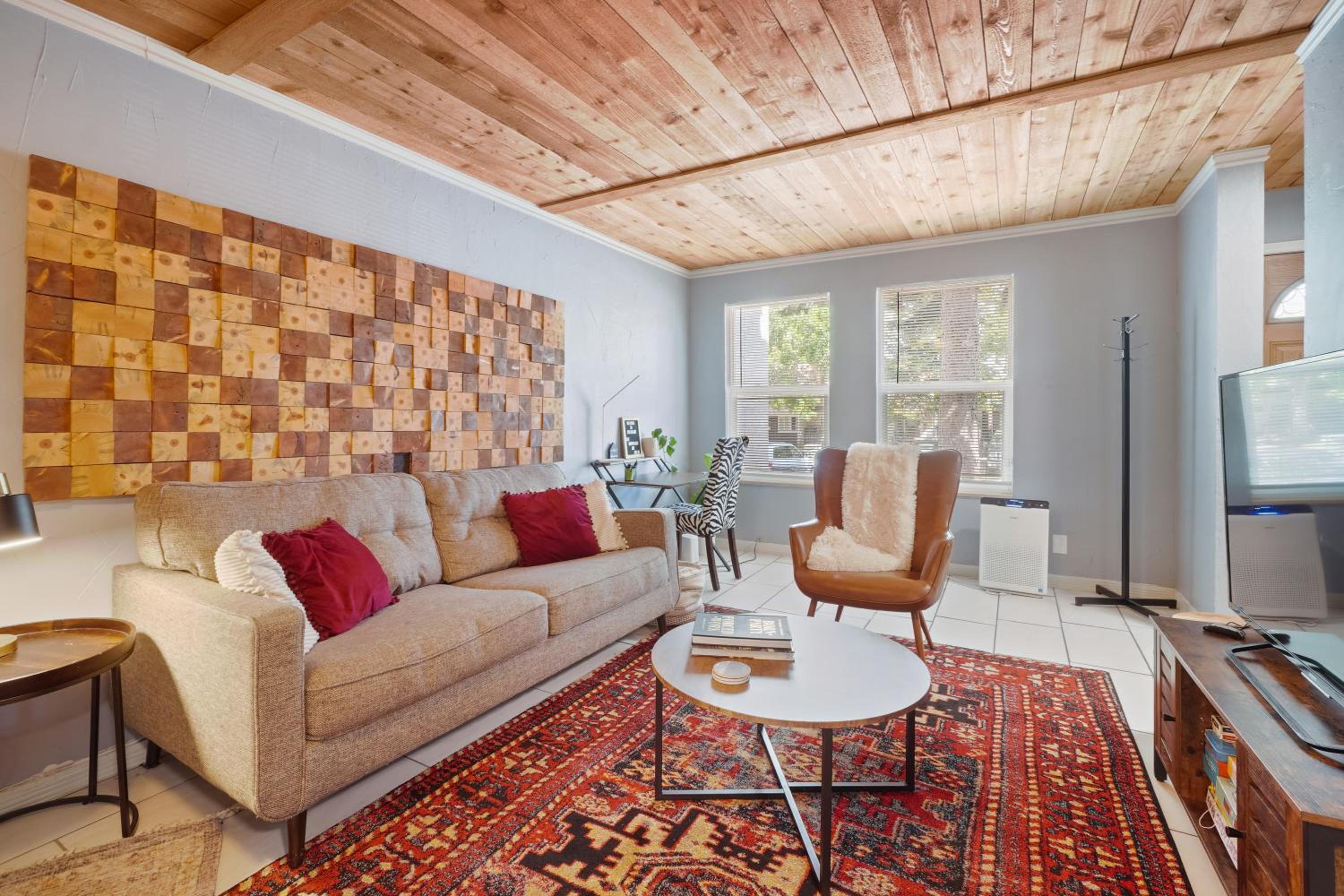 Three-Bedroom House photo 1
