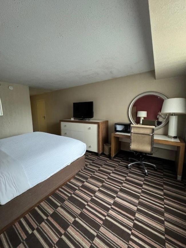 Ramada Plaza by Wyndham Charlotte South End Airport, 写真 2