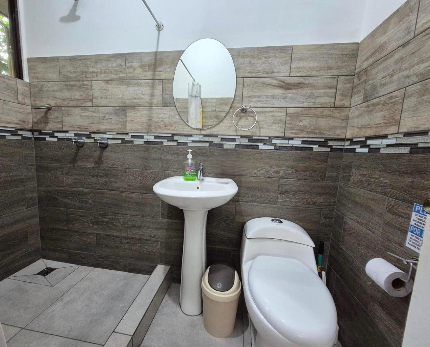Standard Double Room - Photo 1