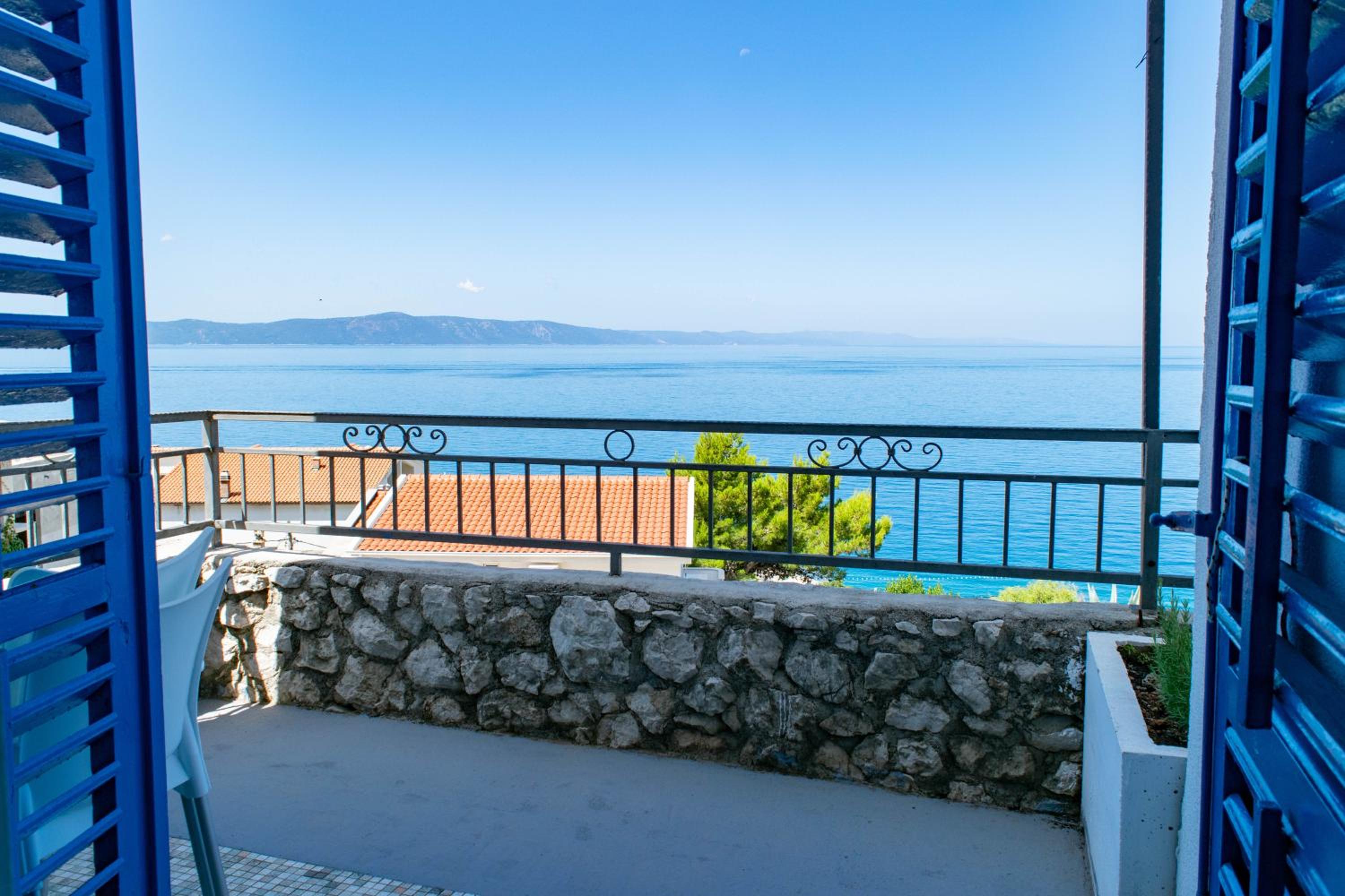 Triple Room with Balcony with Sea View - Annex  - Photo 18