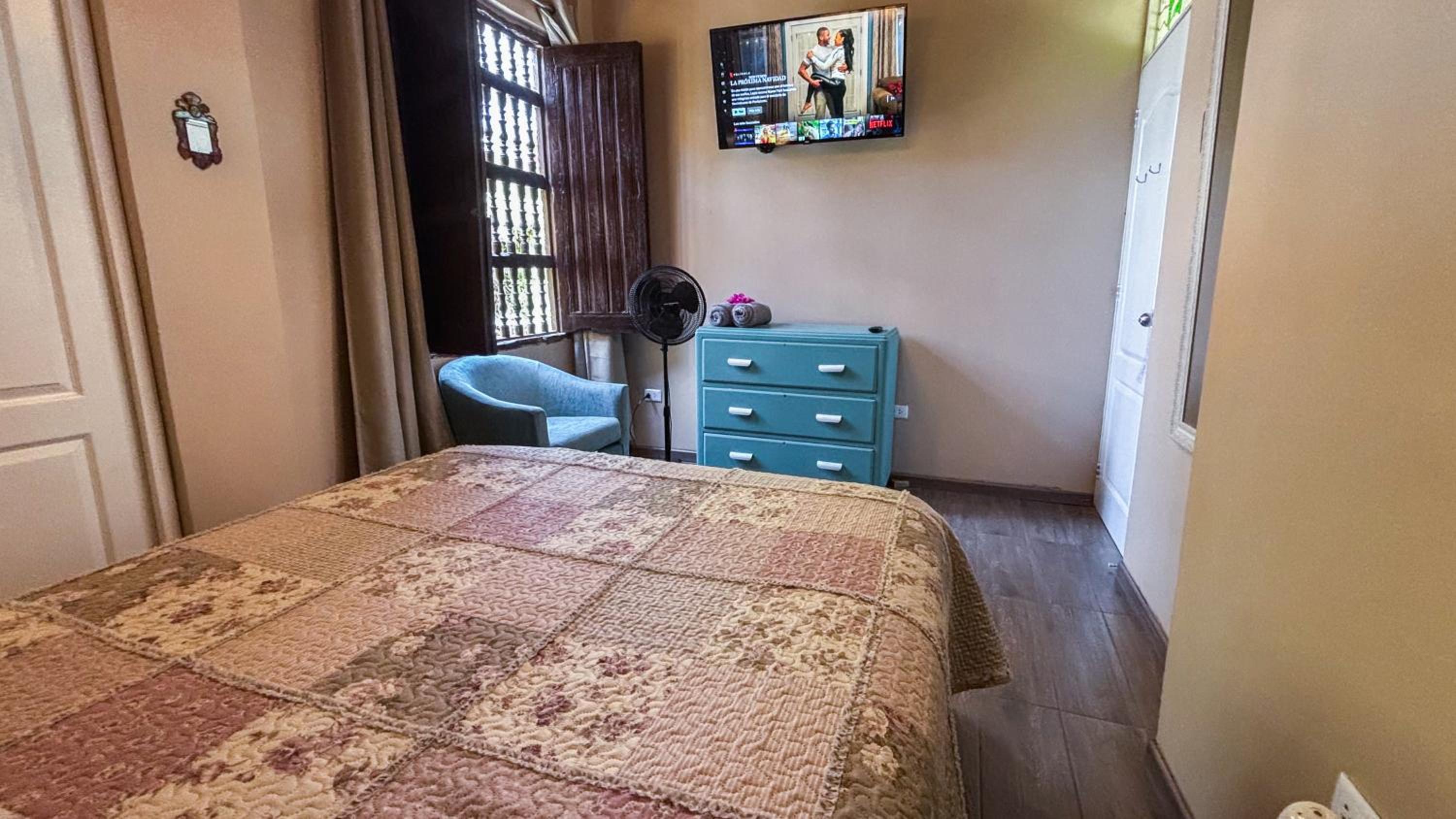 Standard Double Room - Photo 4