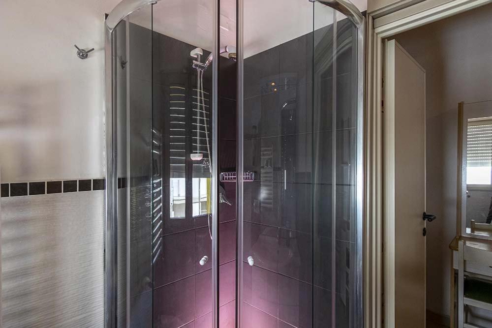 Single Room With Private Bathroom