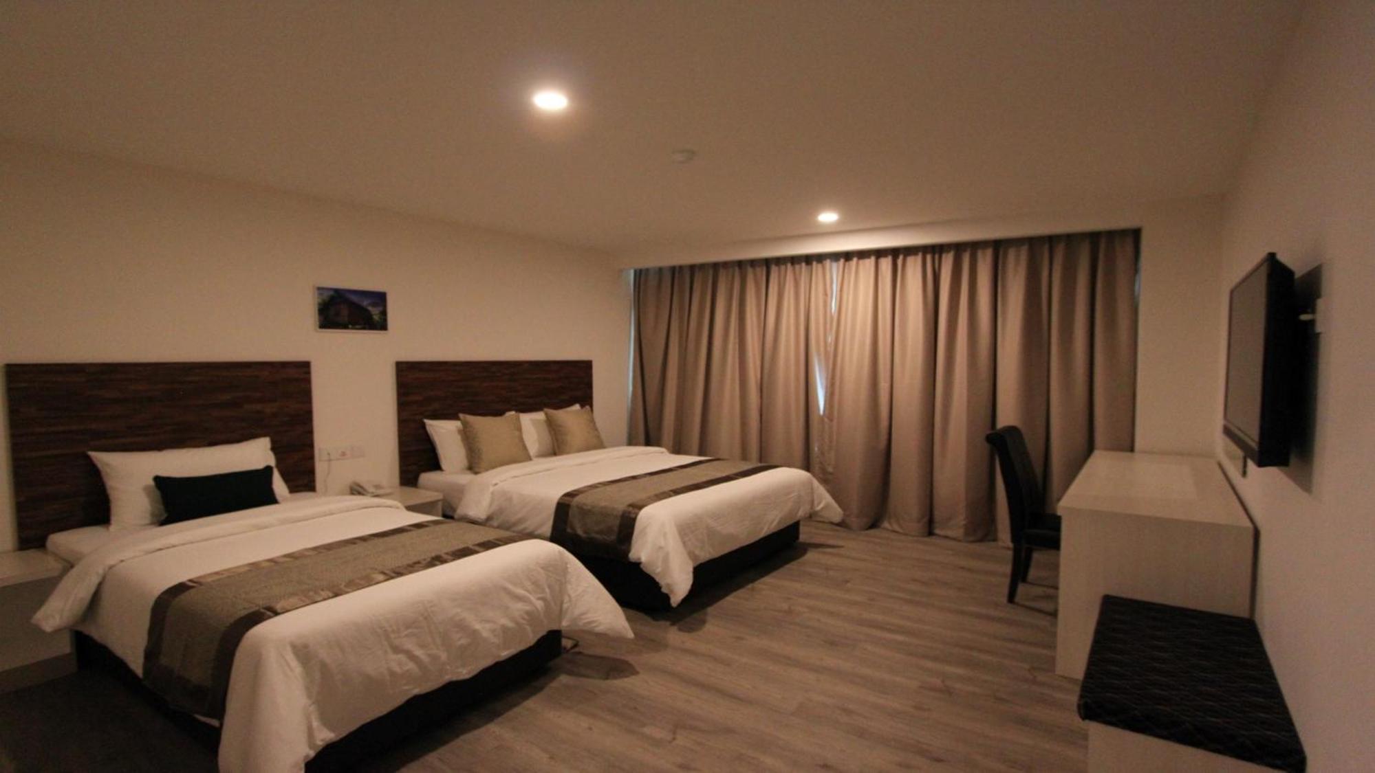 Deluxe Triple Room