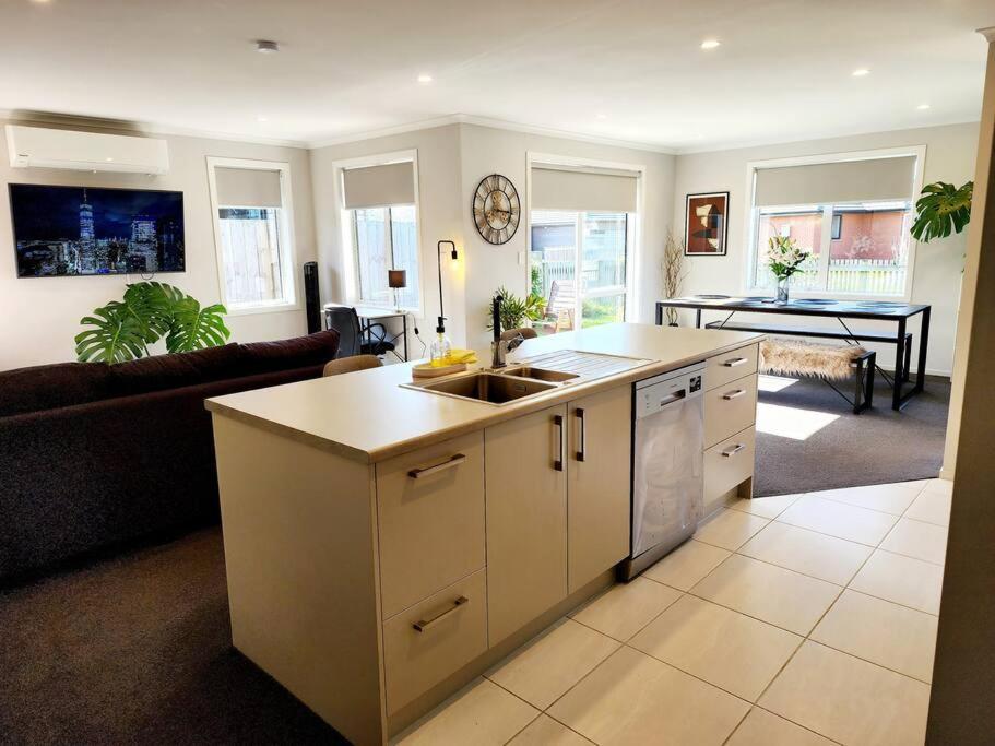 Four-Bedroom House photo 2