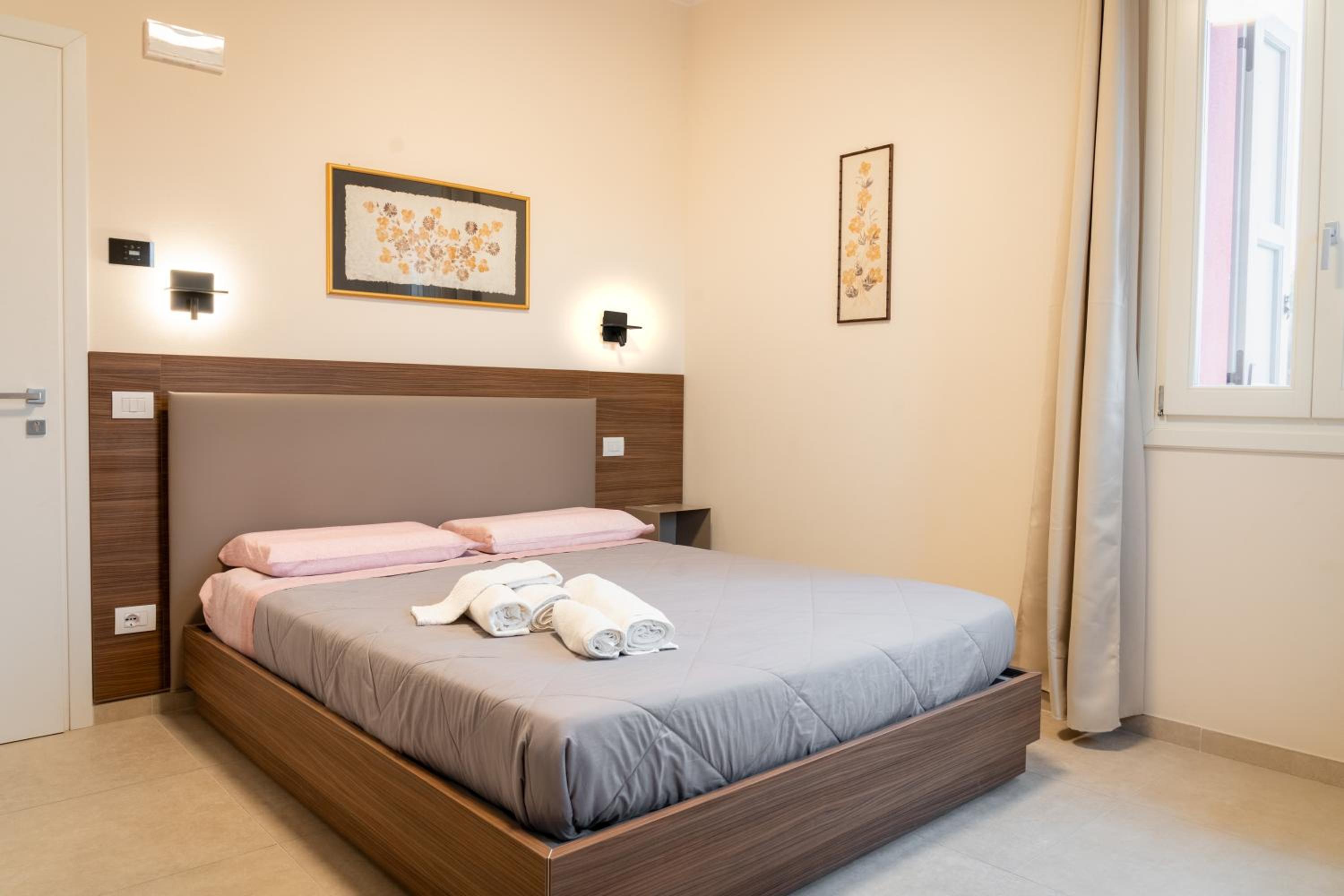 Double Room with Private Bathroom