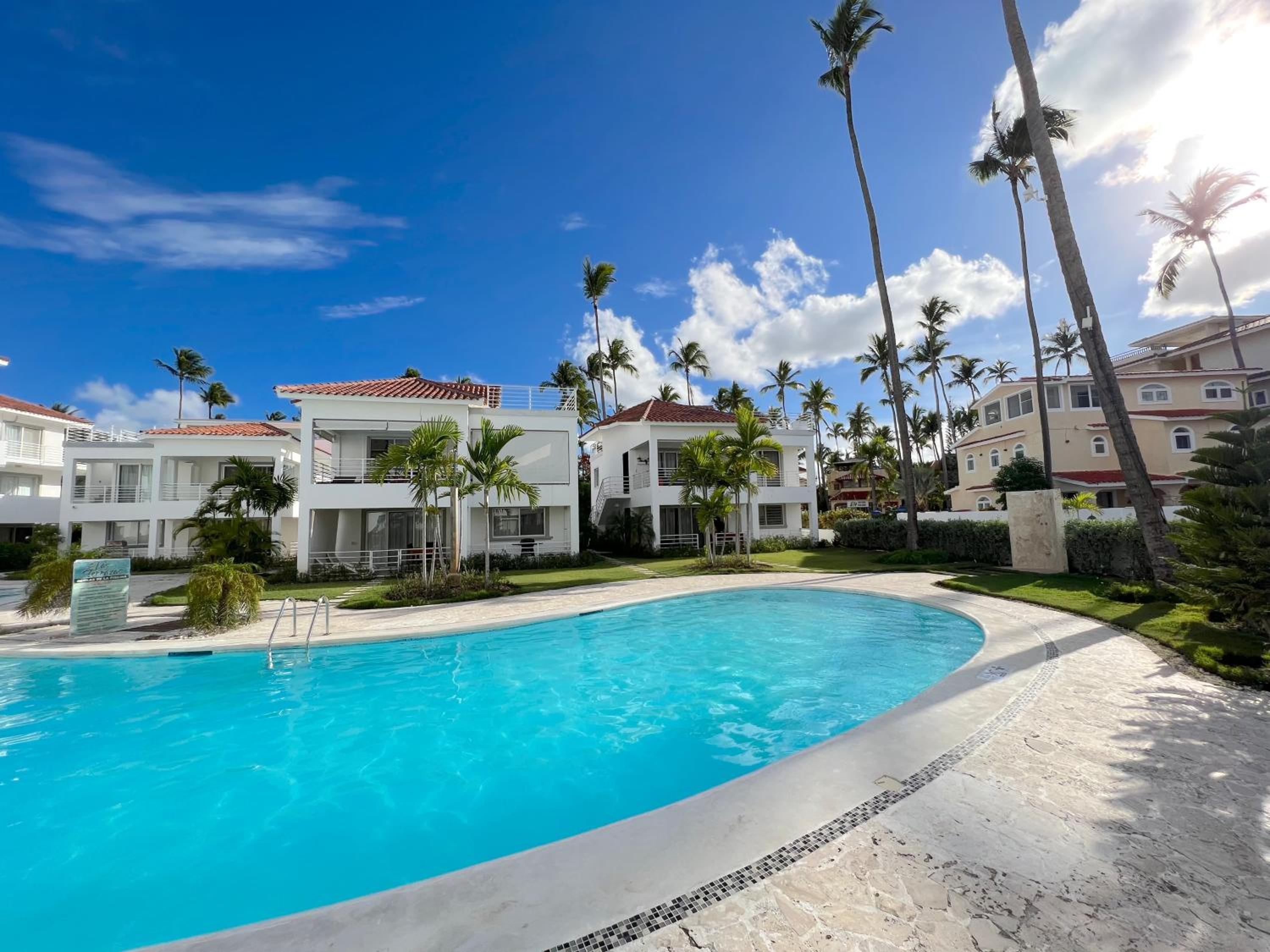 King Suite With Pool View