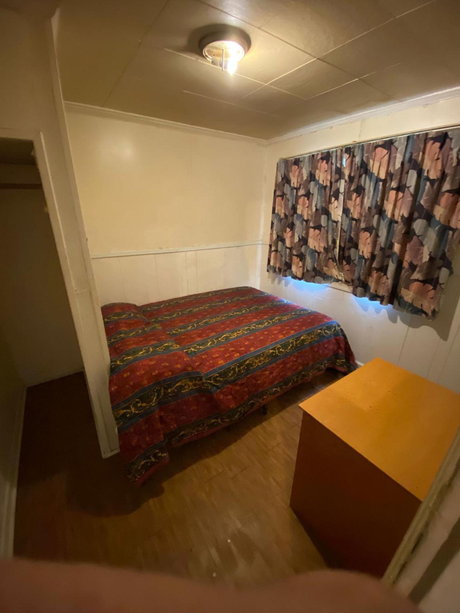 Budget Double Room photo 3