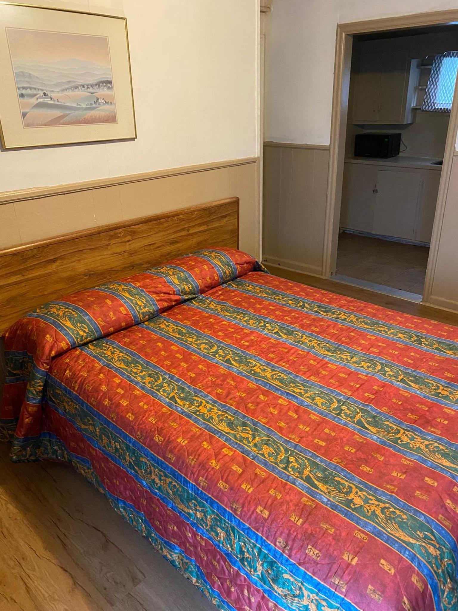 Budget Double Room photo 1