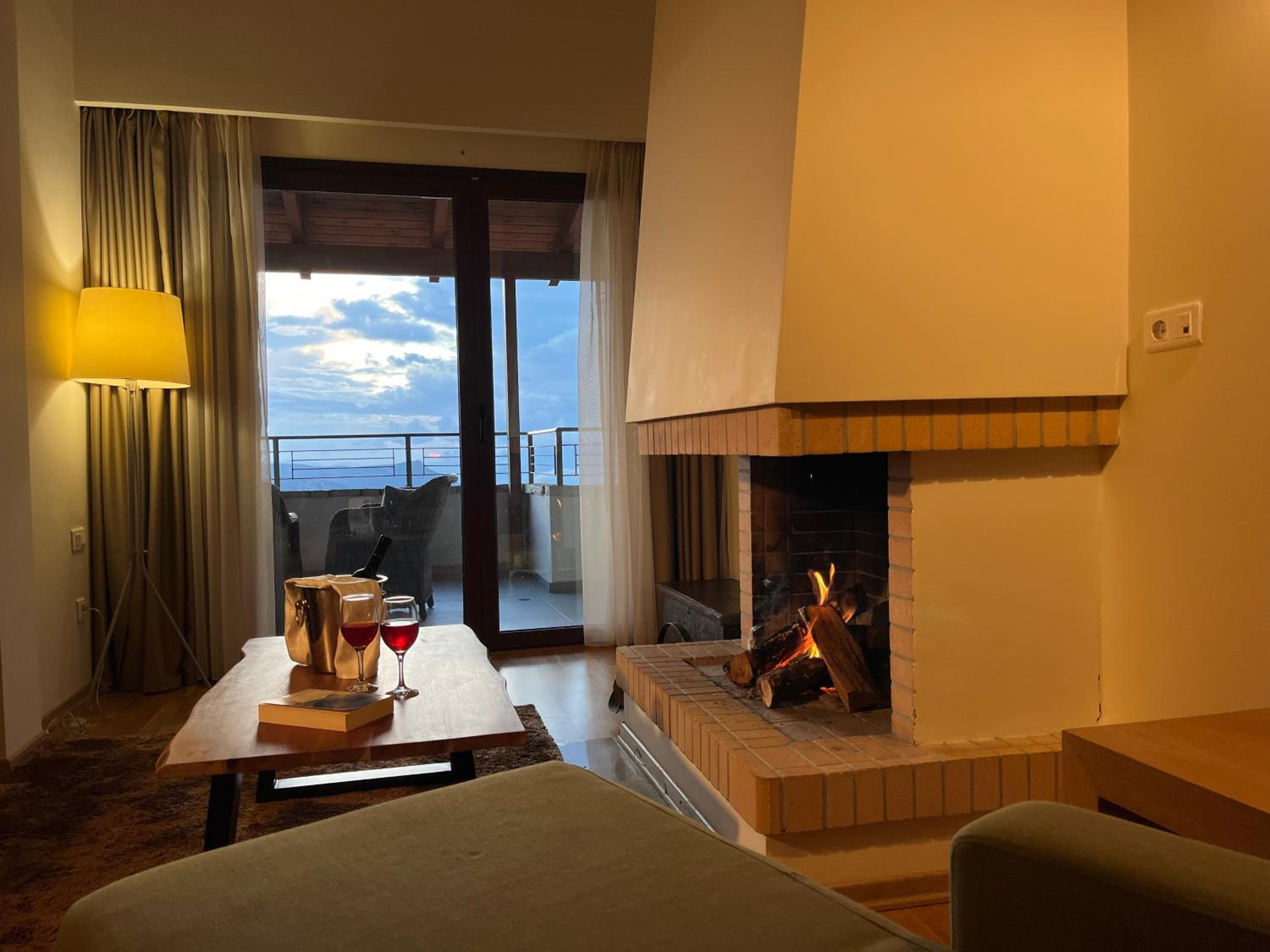 Executive Family Suite - Photo 6