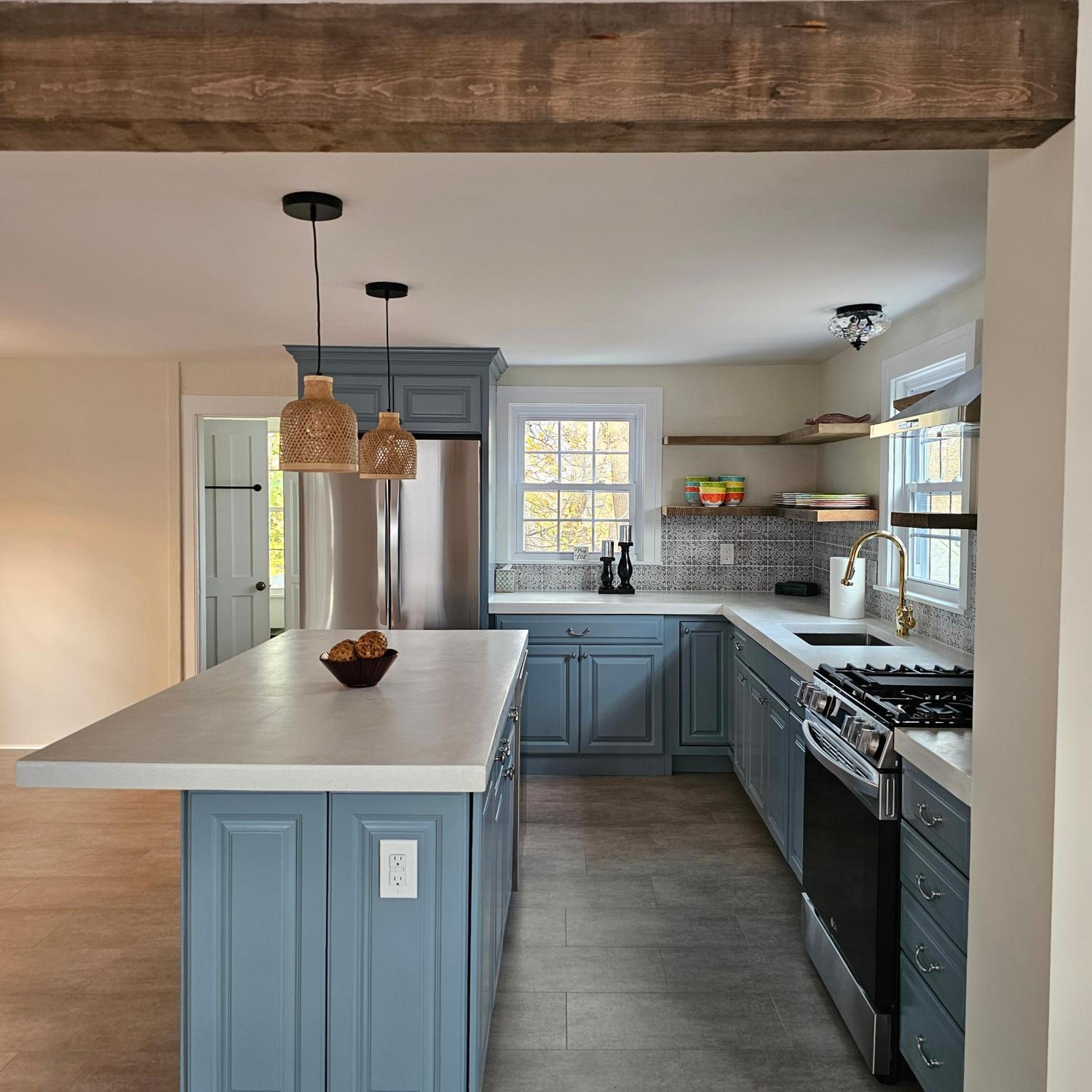 Three-Bedroom House photo 2
