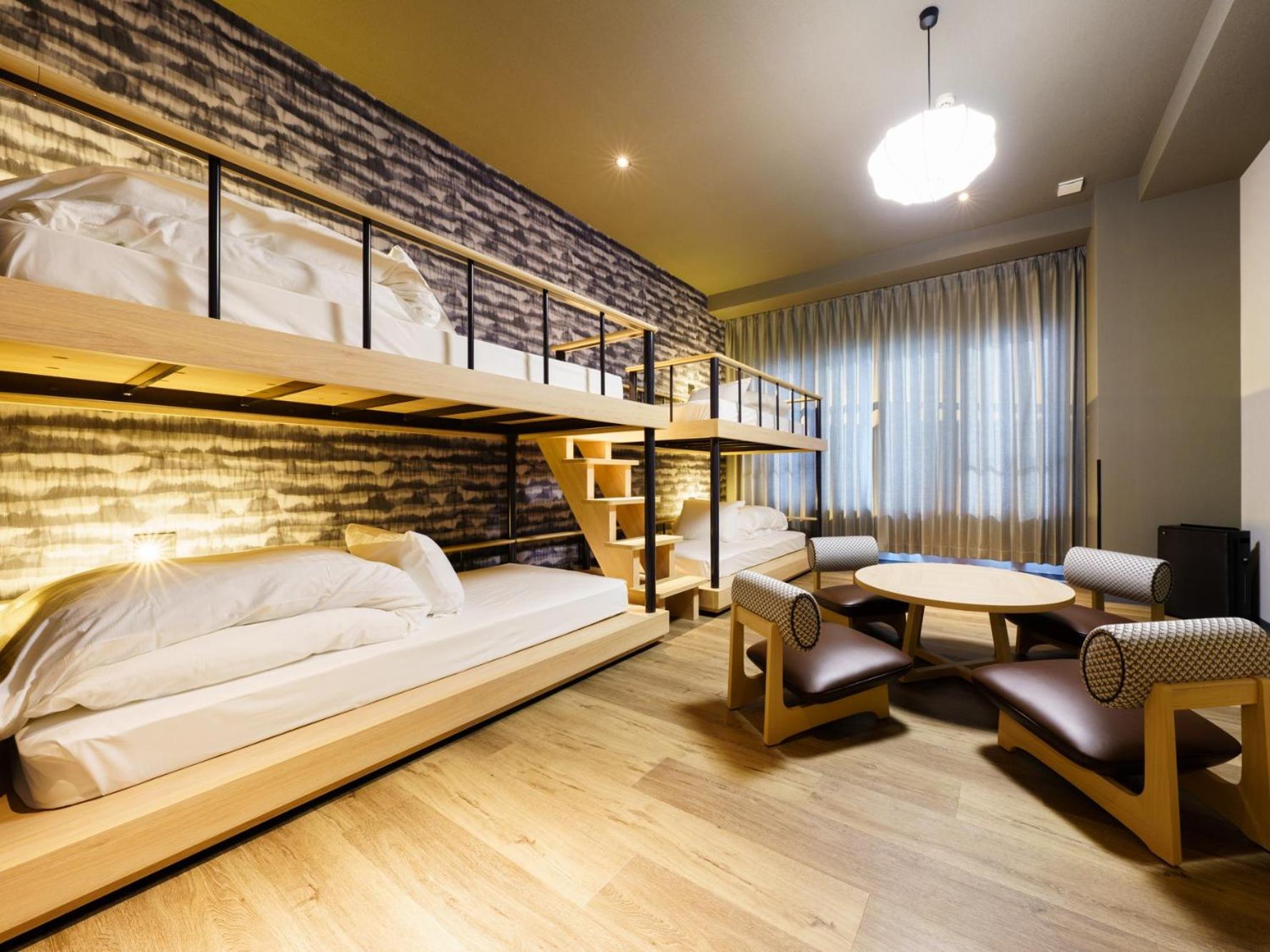 Deluxe Family Room with Sea View - Non-Smoking - Photo 2