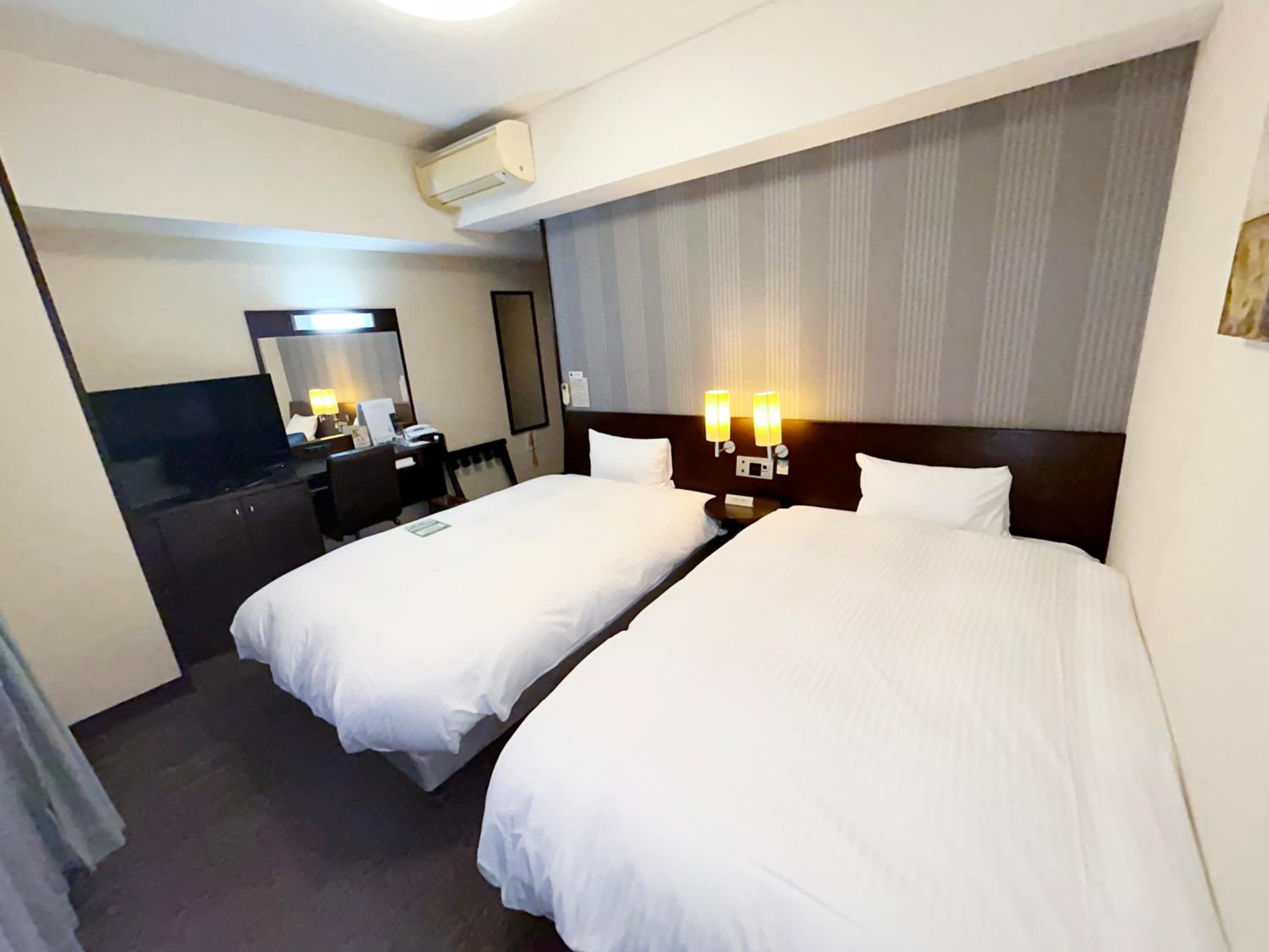 Comfort Twin Room - Non-Smoking