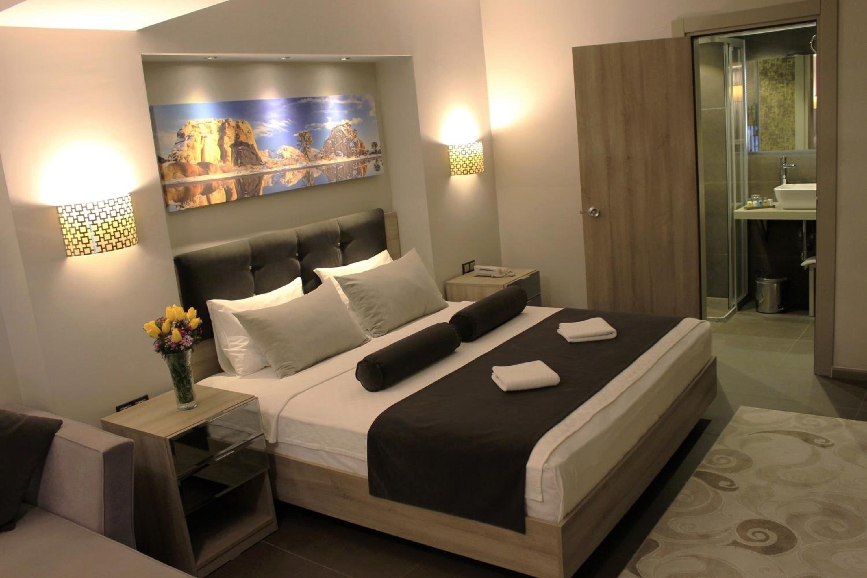 Deluxe Double Room photo 2